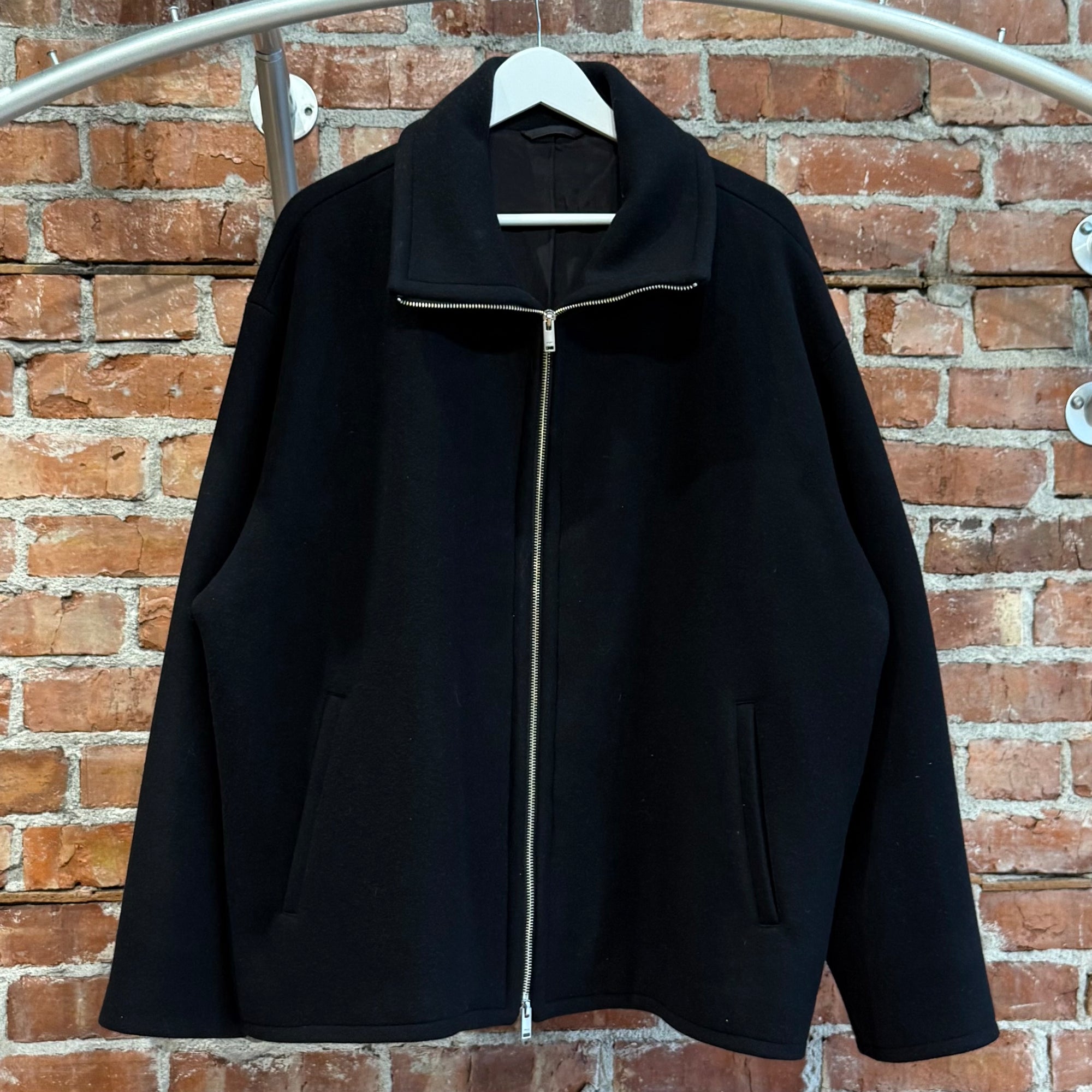 YOKE TOKYO FW24 MELTON STAND COLLAR BLOUSON ‘BLACK’