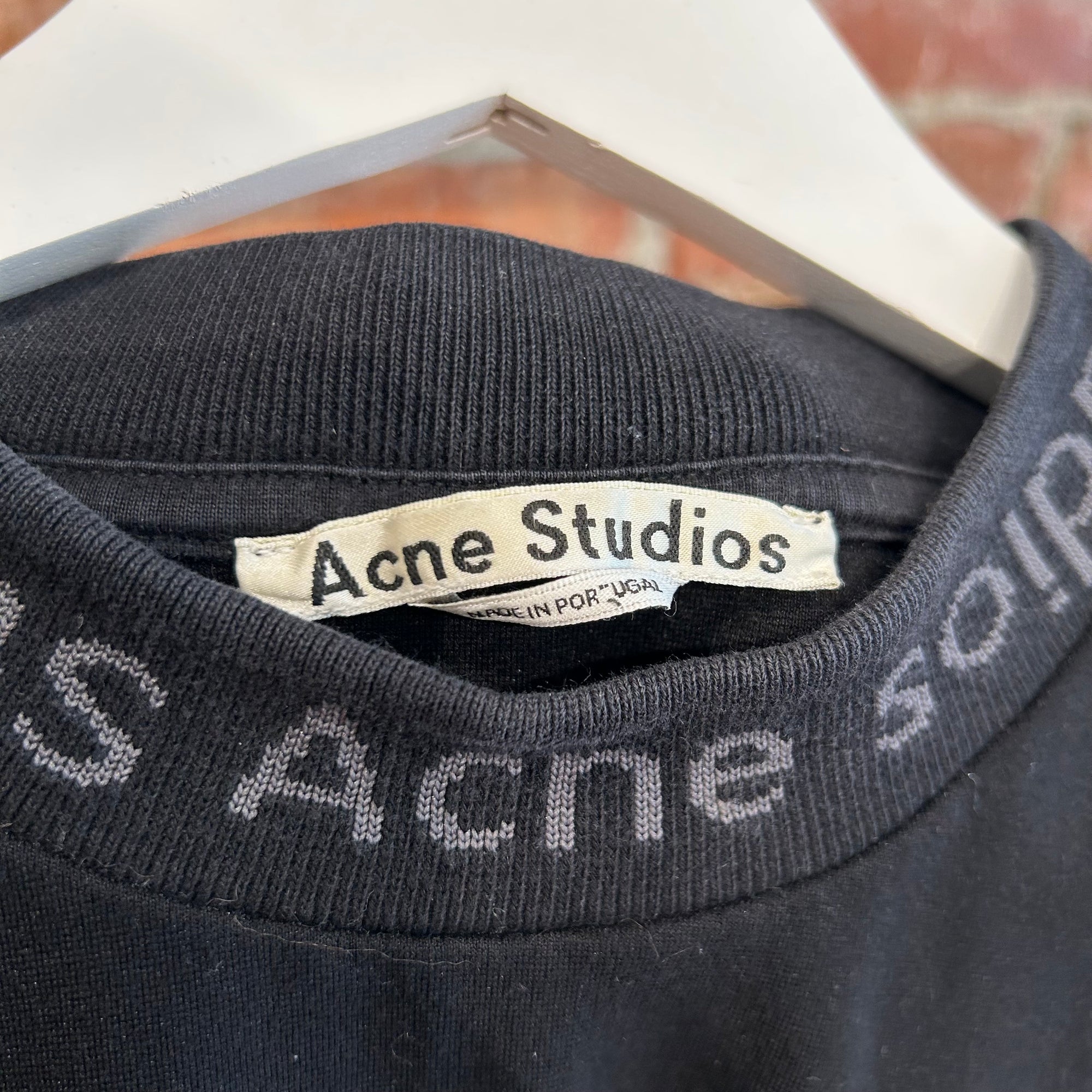 ACNE STUDIOS COLLAR PRINT TEE ‘BLACK’