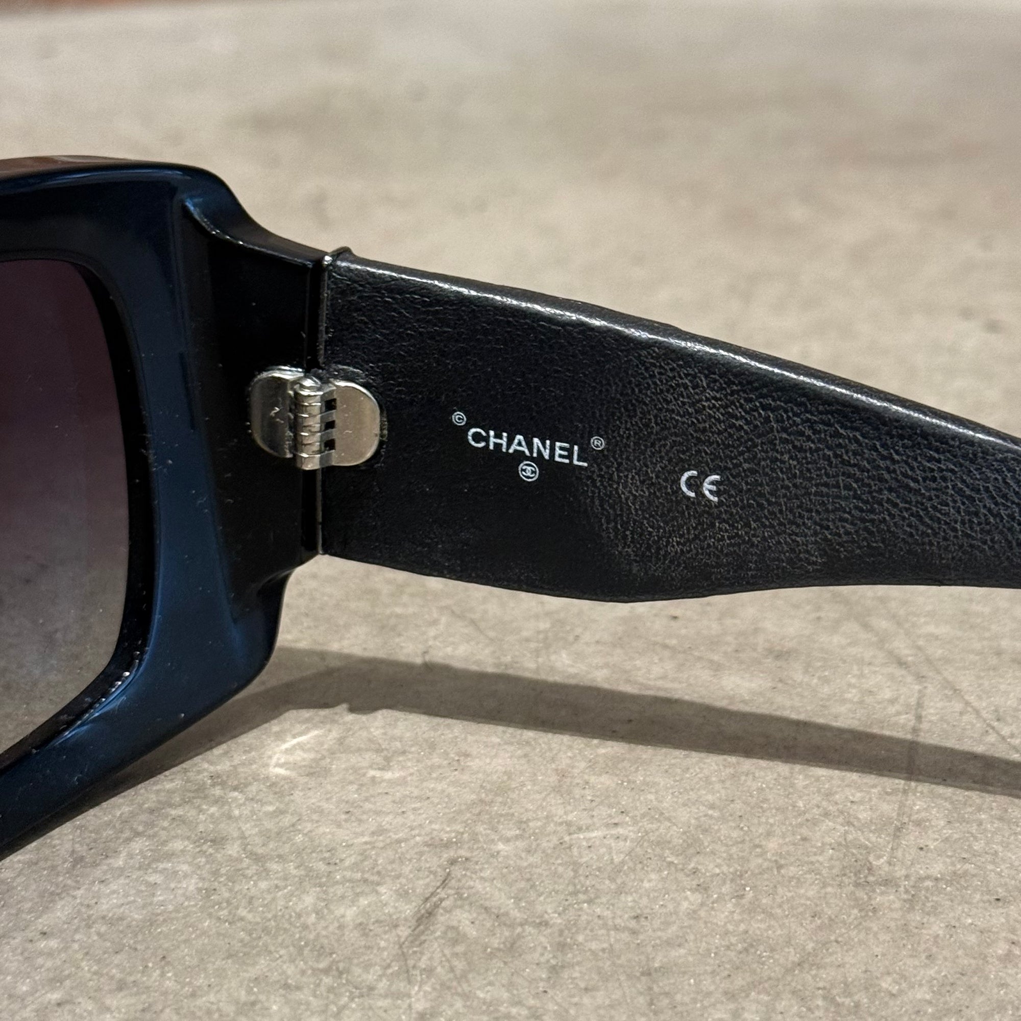 CHANEL QUILTED SHIELD SUNGLASSES ‘BLACK’