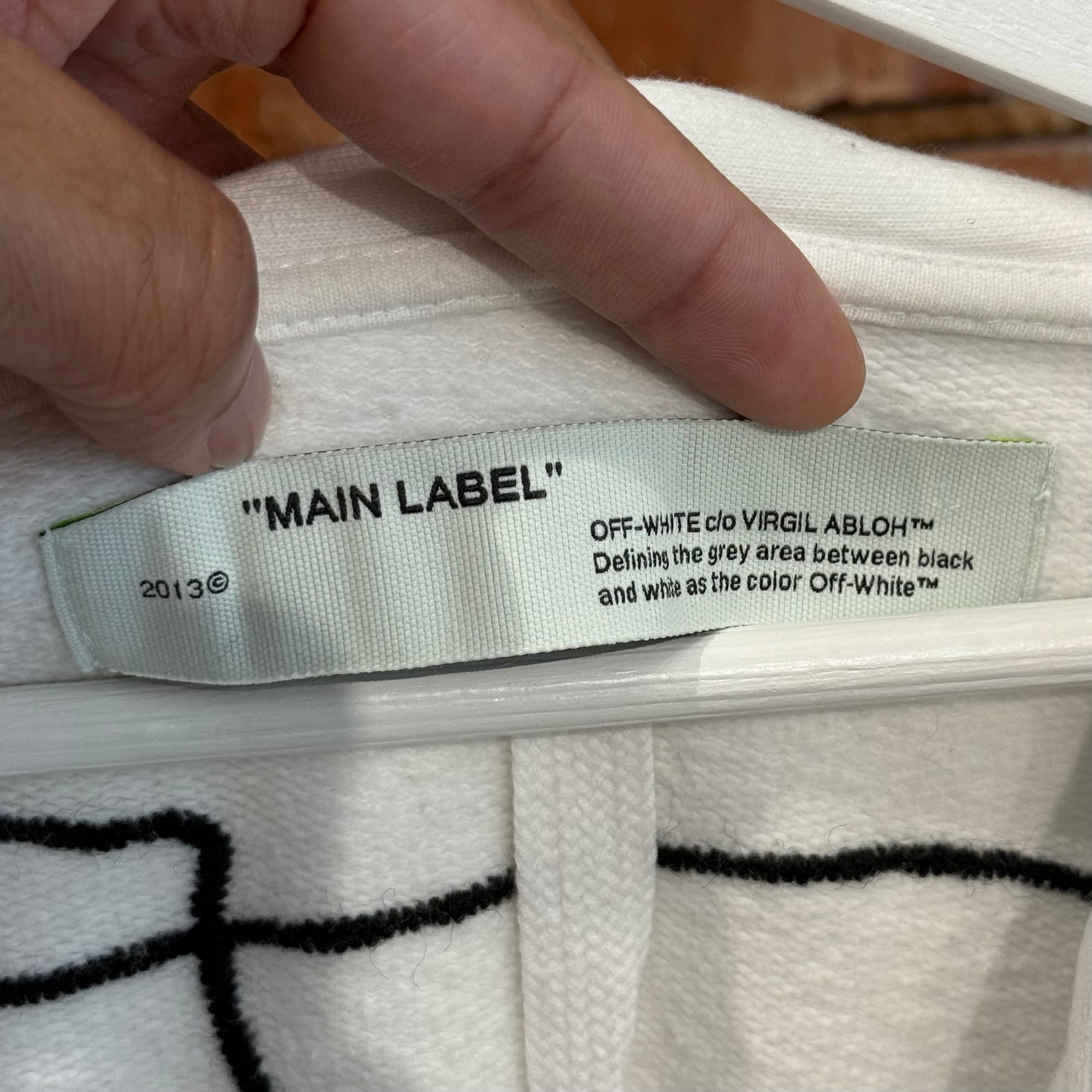 OFF-WHITE ABSTRACT ARROWS ZIP HOODIE ‘WHITE’