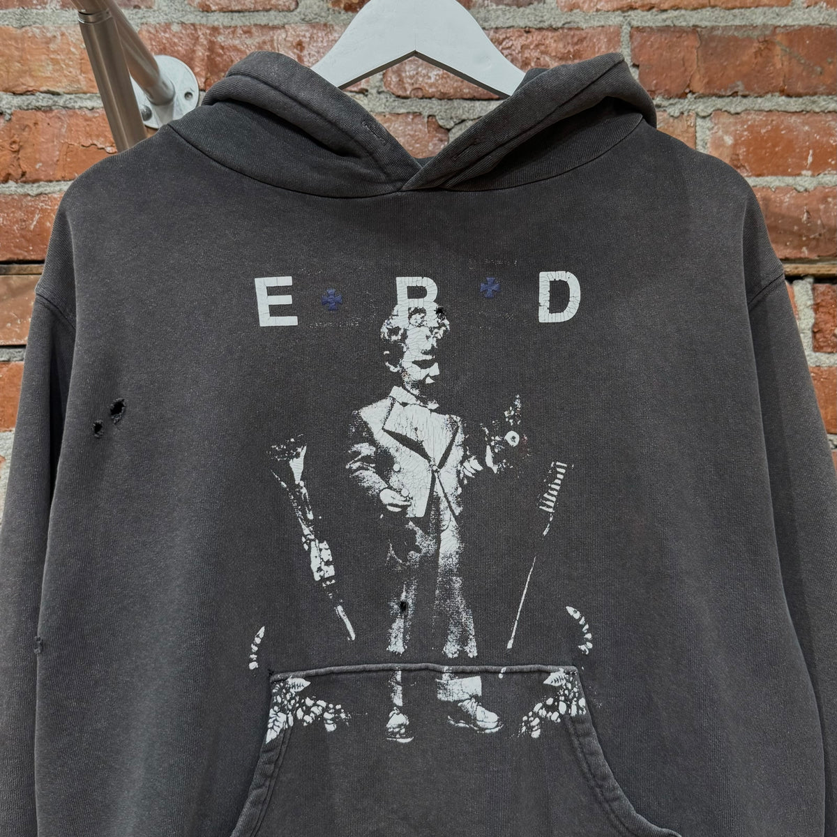 ENFANTS RICHES DEPRIMES FW25 KATHOLISCHES TOOTHBRUSH HOODIE ‘DARK GRAY’