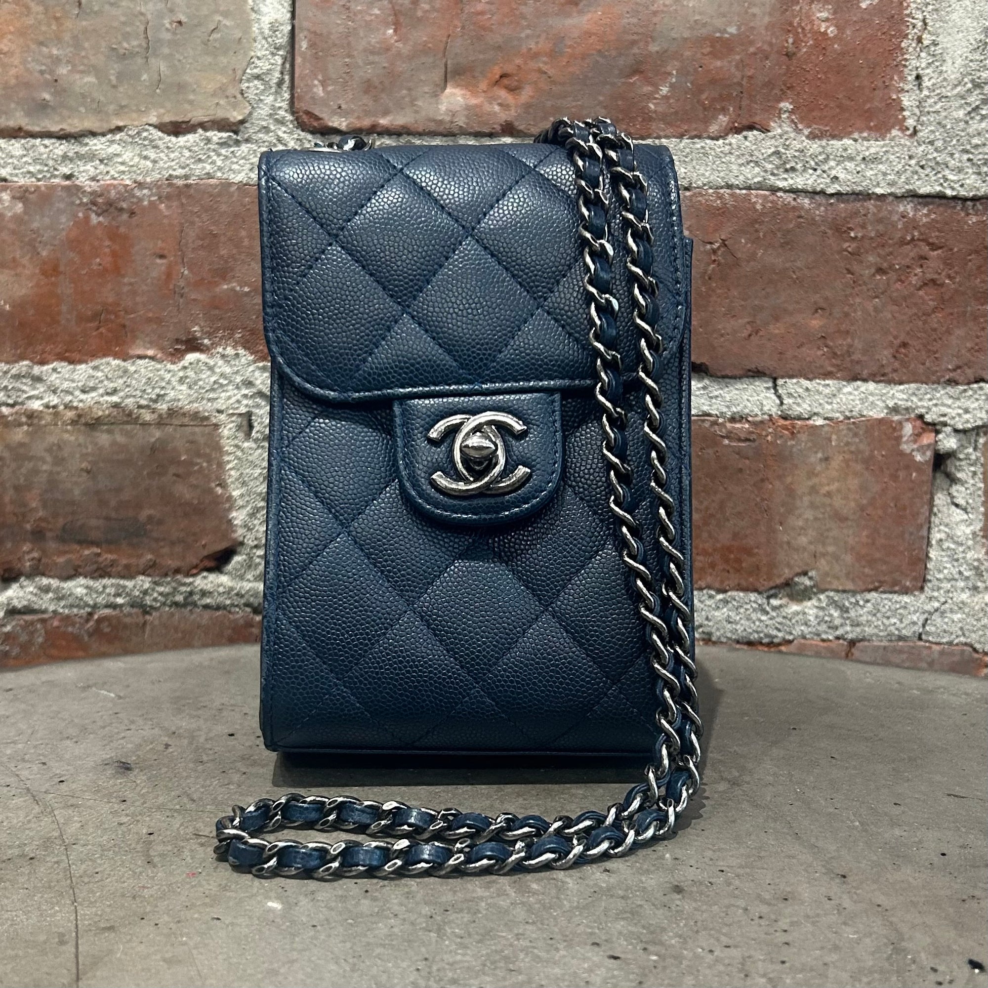 CHANEL QUILTED CAVIAR MINI WALLET BAG ON CHAIN ‘NAVY’