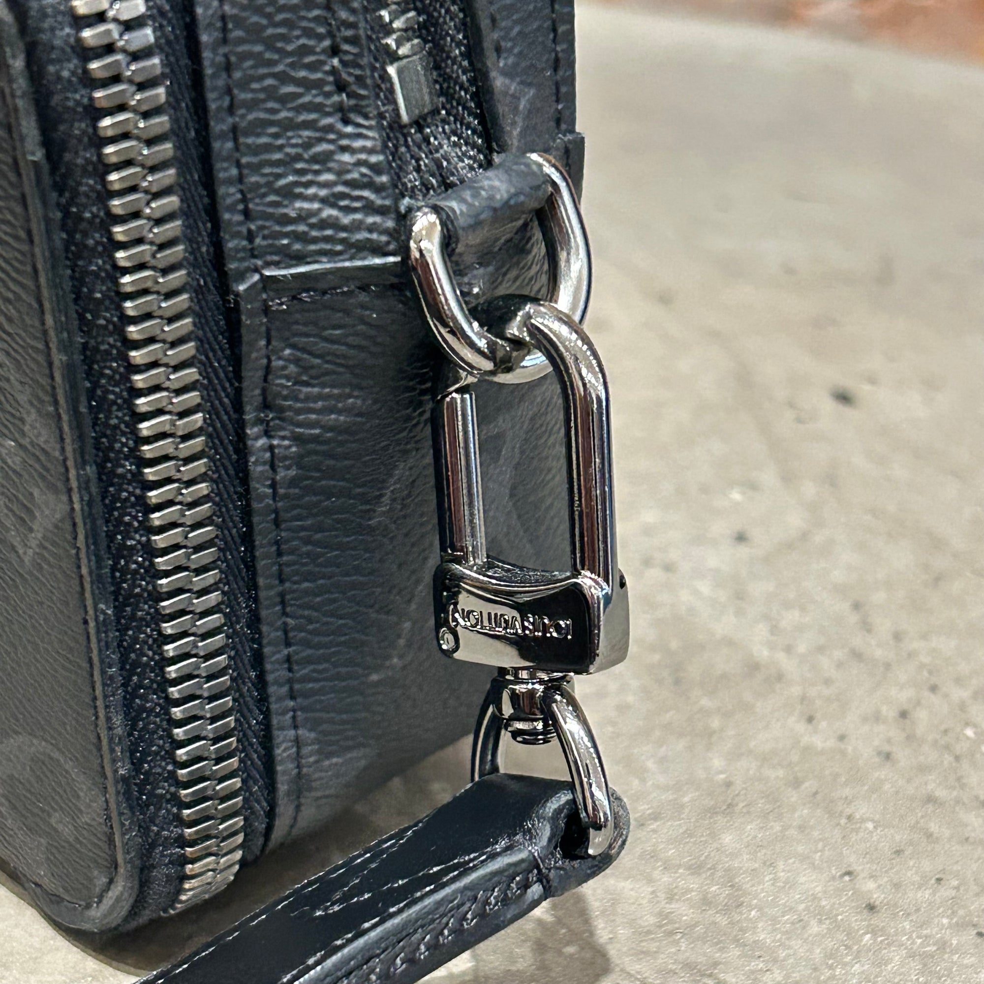 LOUIS VUITTON ALPHA WEARABLE WALLET BAG ‘BLACK’