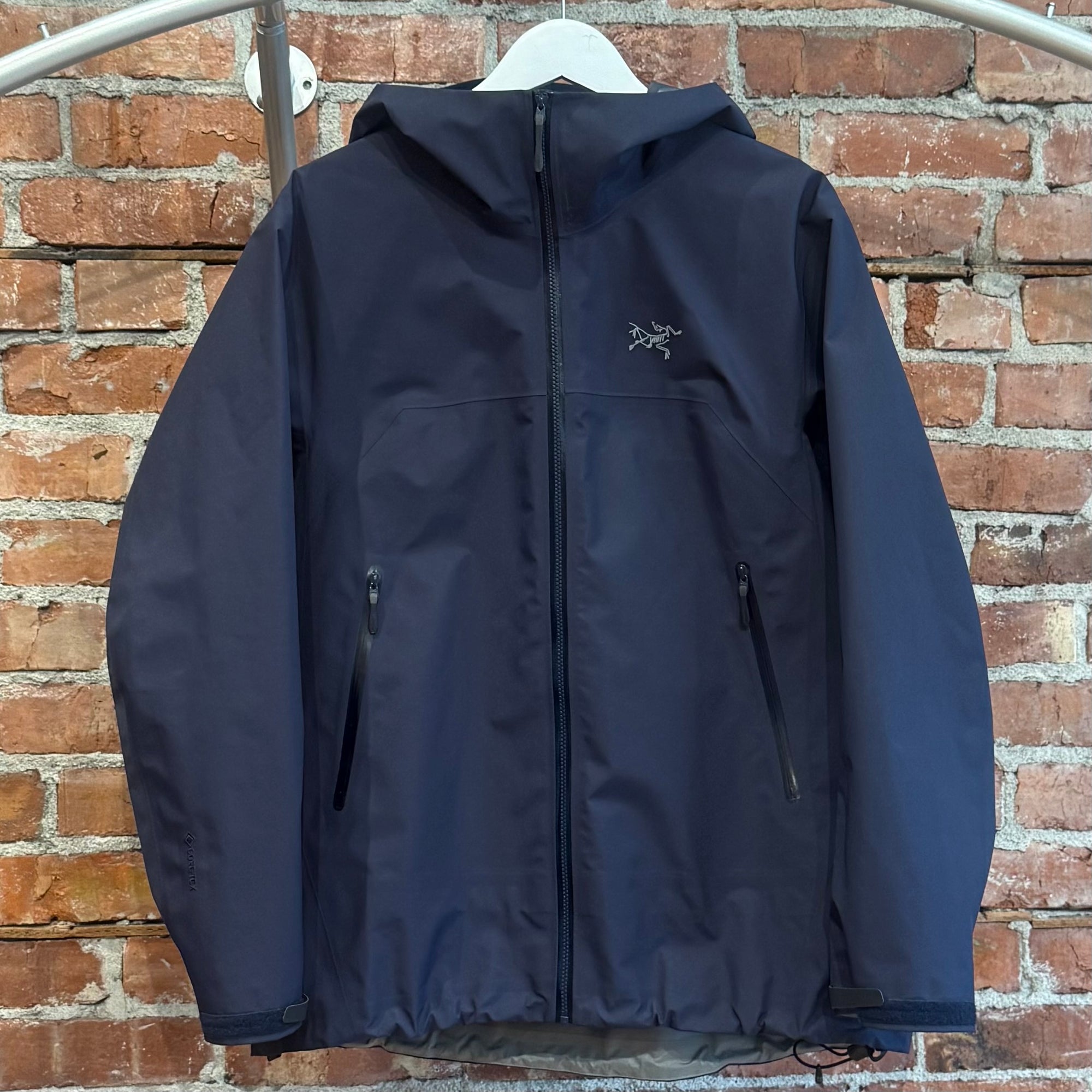 ARC’TERYX BETA LT SHELL JACKET ‘NAVY’