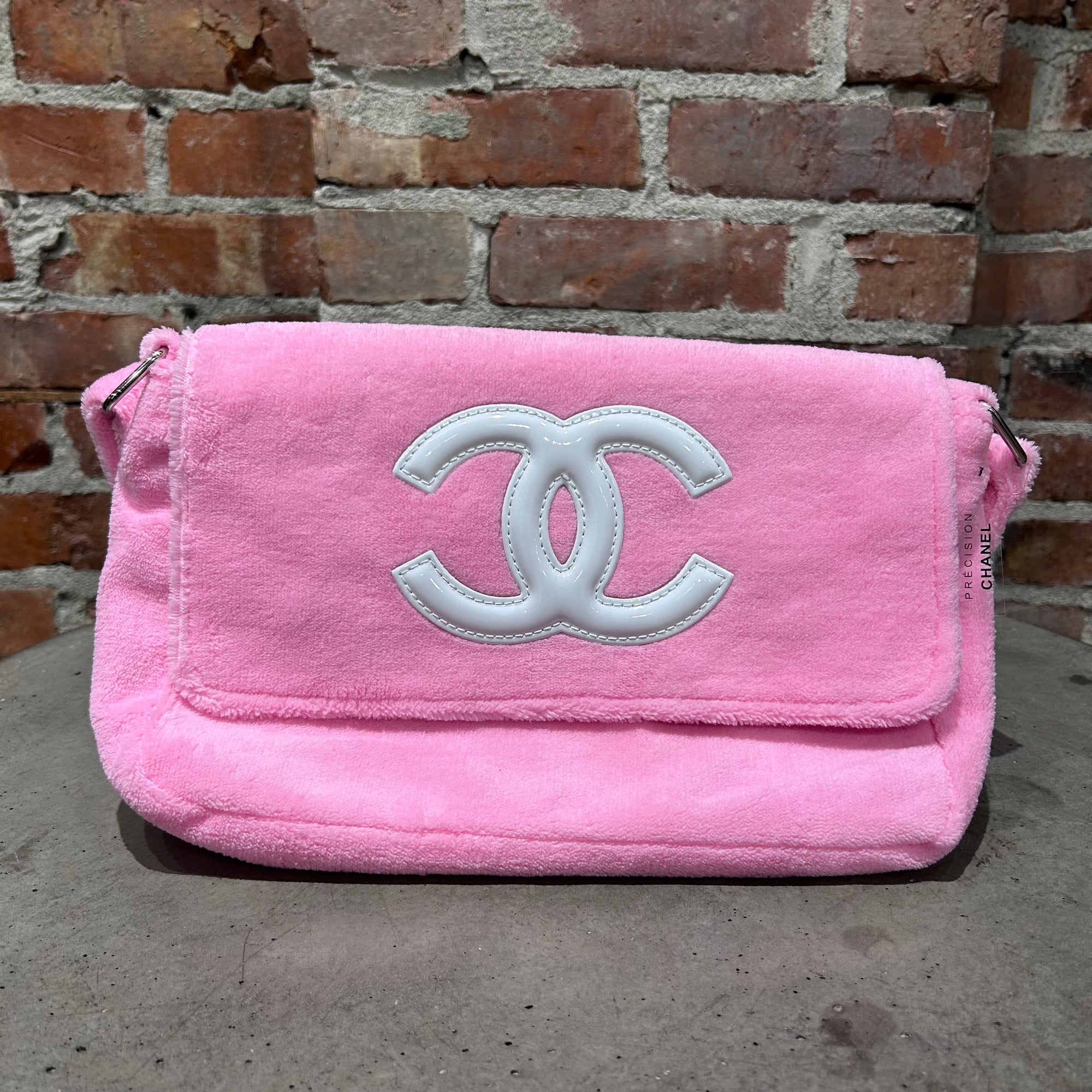 CHANEL VIP EXCLUSIVE CROSSBODY BAG ’PINK’
