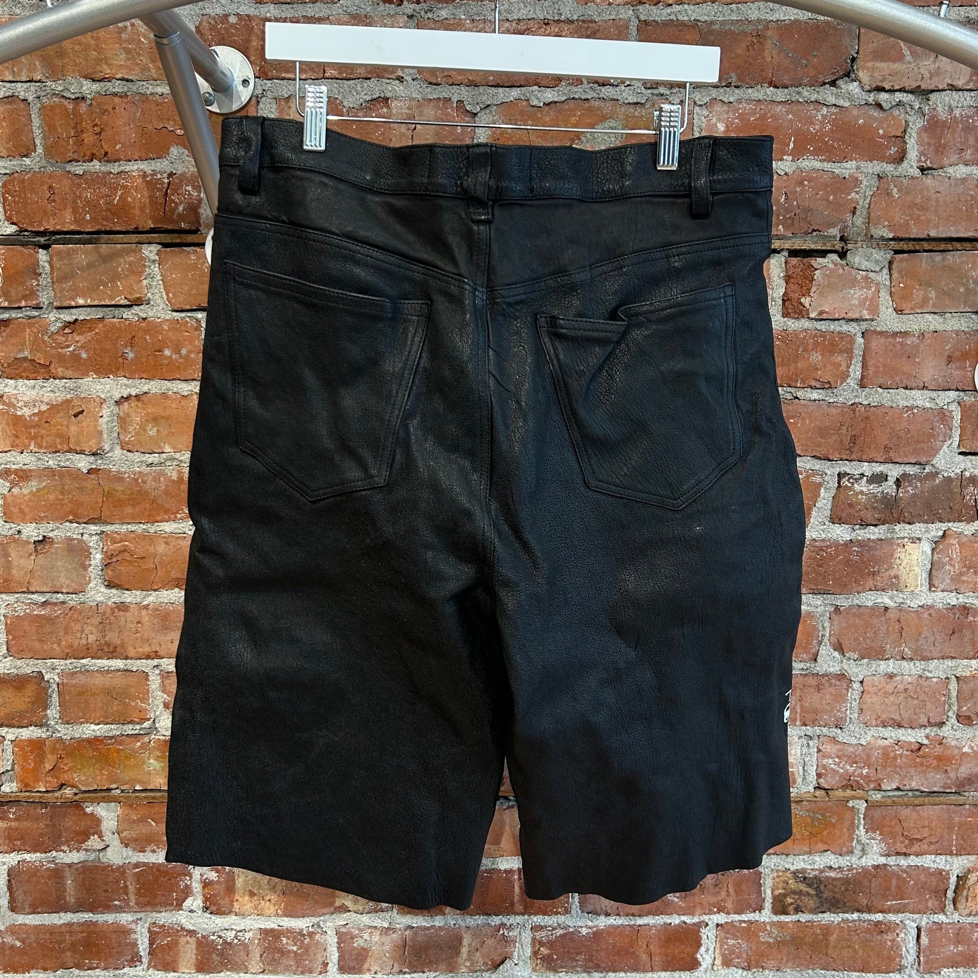 PALY HOLLYWOOD SS26 HOLY MOUNTAIN PAINTED LEATHER SHORTS ‘BLACK’