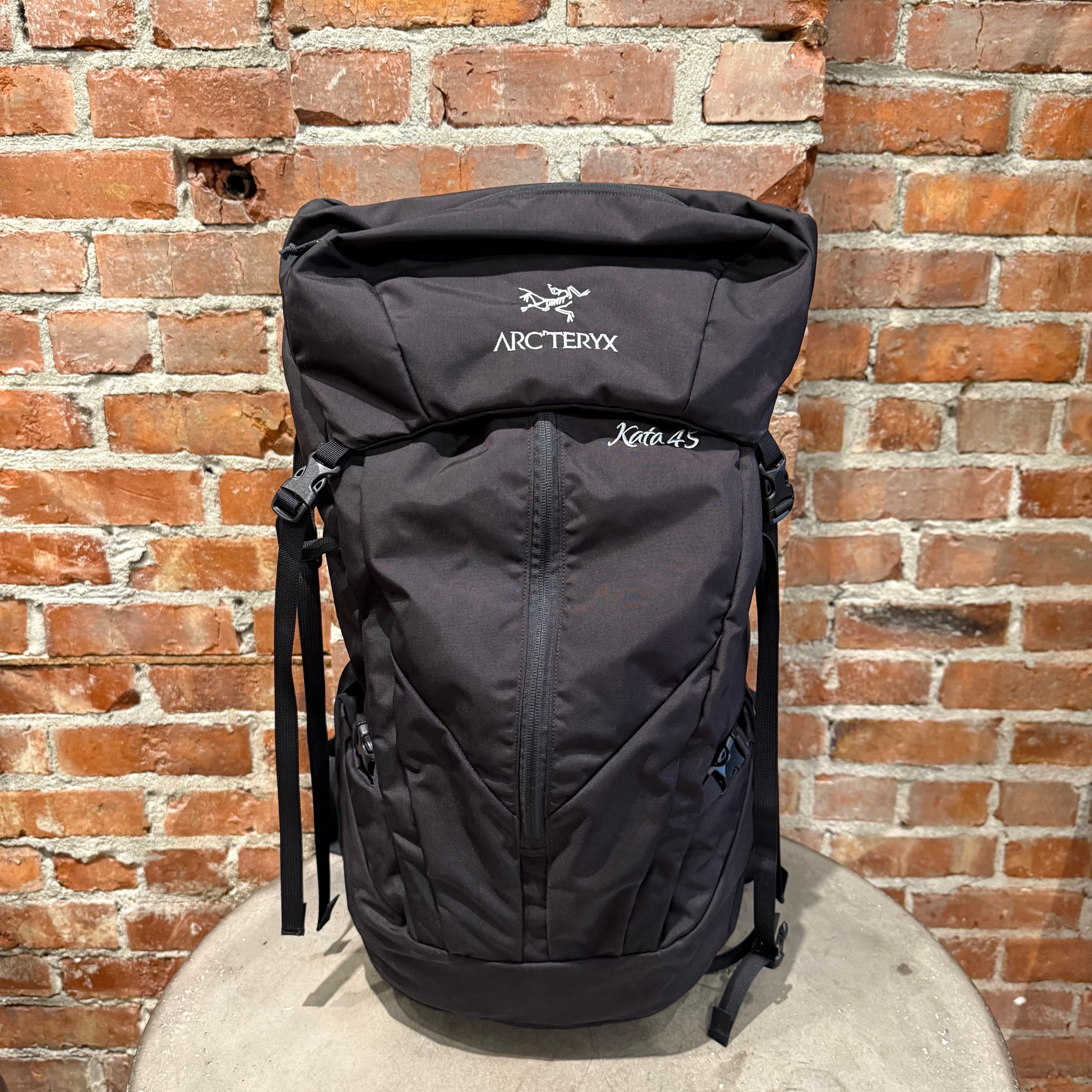 ARC'TERYX KATA 45 L BACKPACK 'BLACK' – Sadō Room