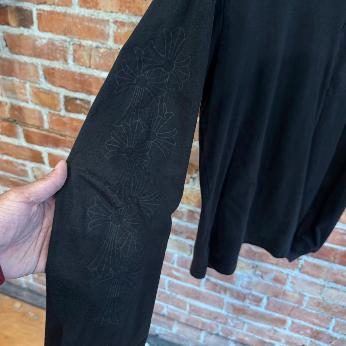 CHROME HEARTS MIAMI EXCLUSIVE CEMETERY ARM LONGSLEEVE ‘BLACK’