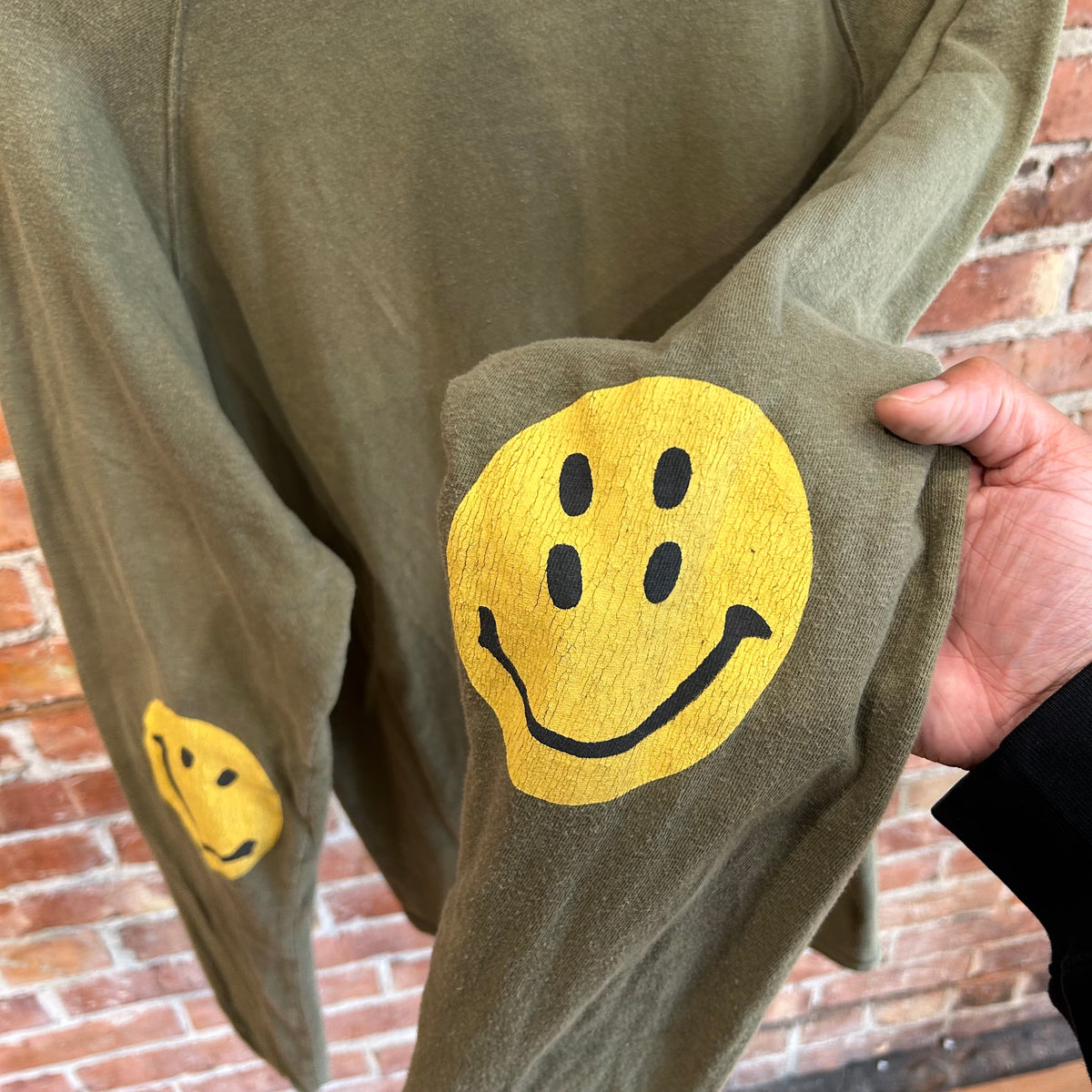 KAPITAL SMILEY FACE LONGSLEEVE ‘OLIVE’