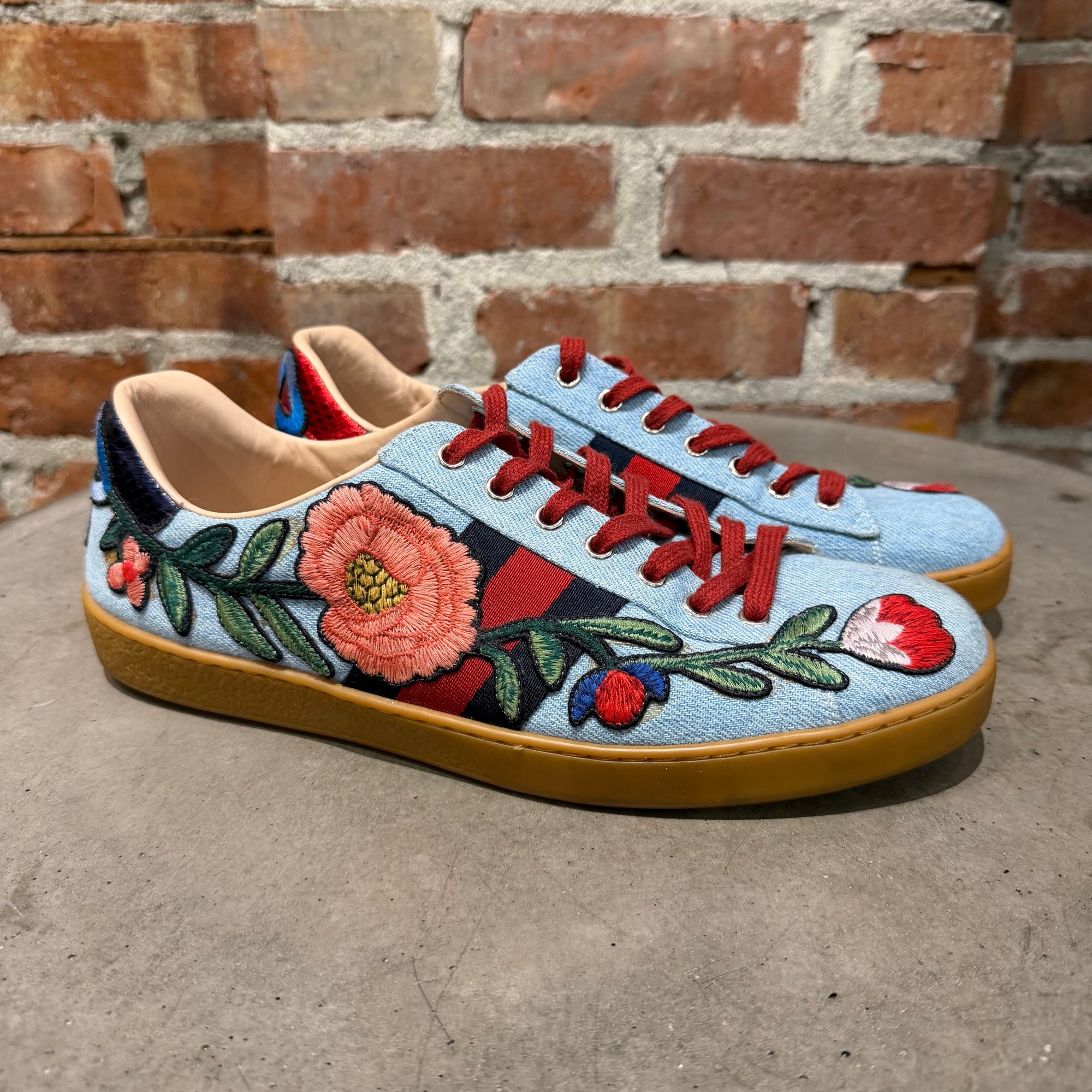 GUCCI ACE FLORAL EMBROIDERY SNEAKERS ‘MULTI’