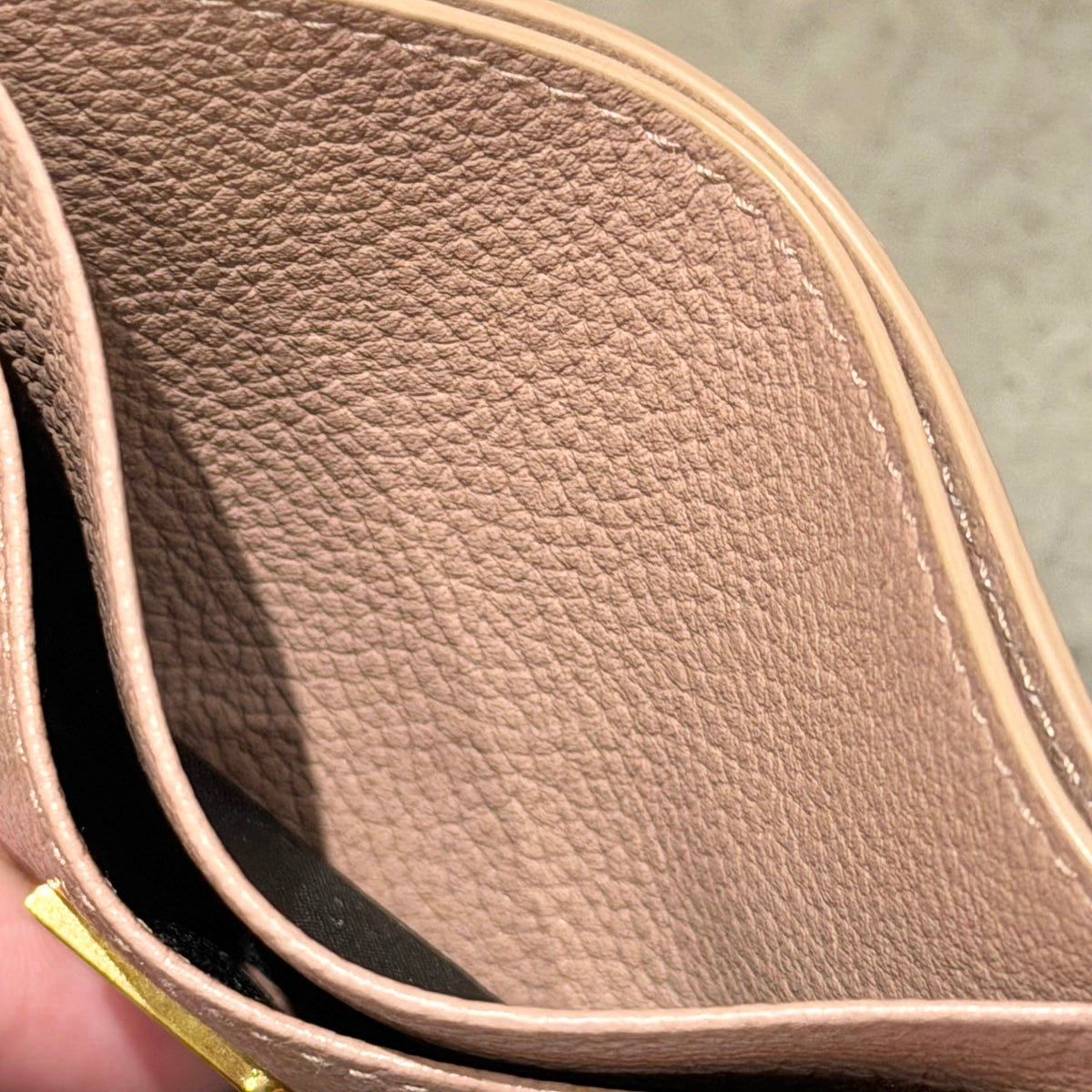BALENCIAGA LEATHER BB CARD HOLDER ‘SALMON PINK’