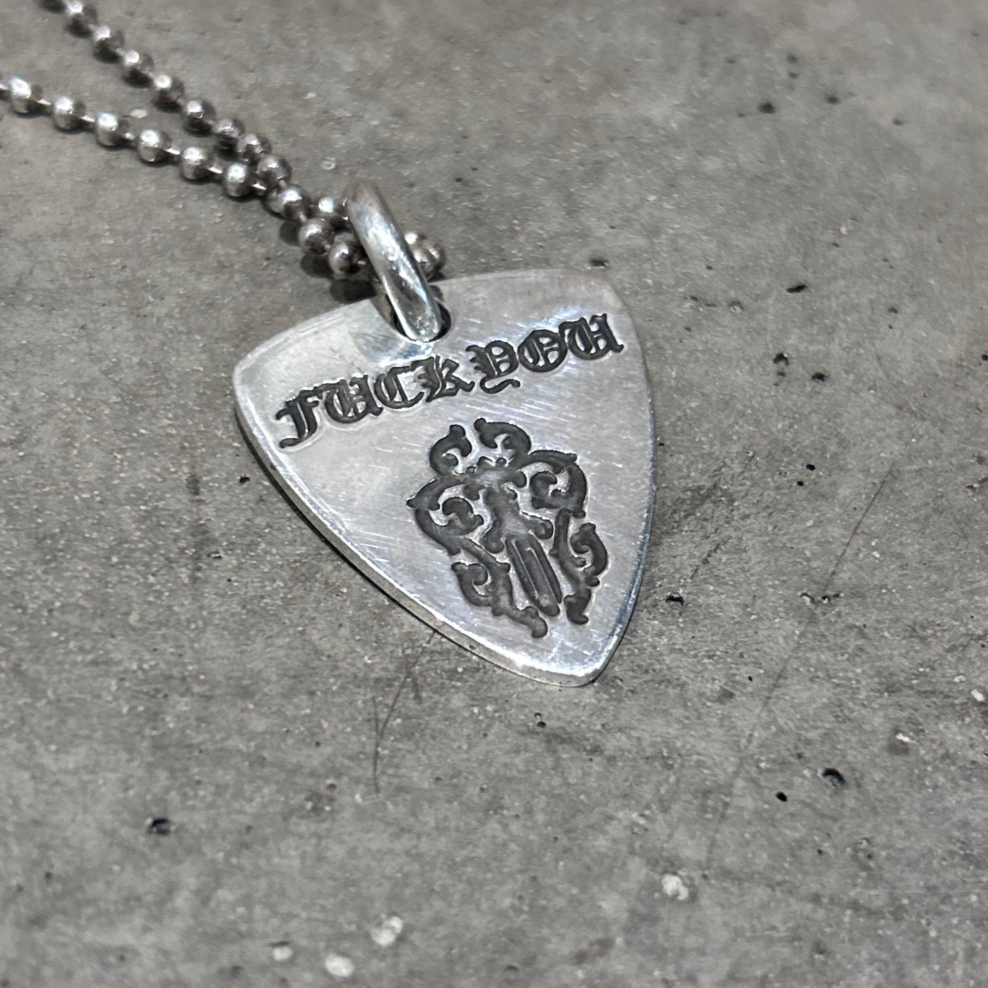 CHROME HEARTS VINE DAGGER GUITAR PICK W/ CH BALLCHAIN ‘SILVER’