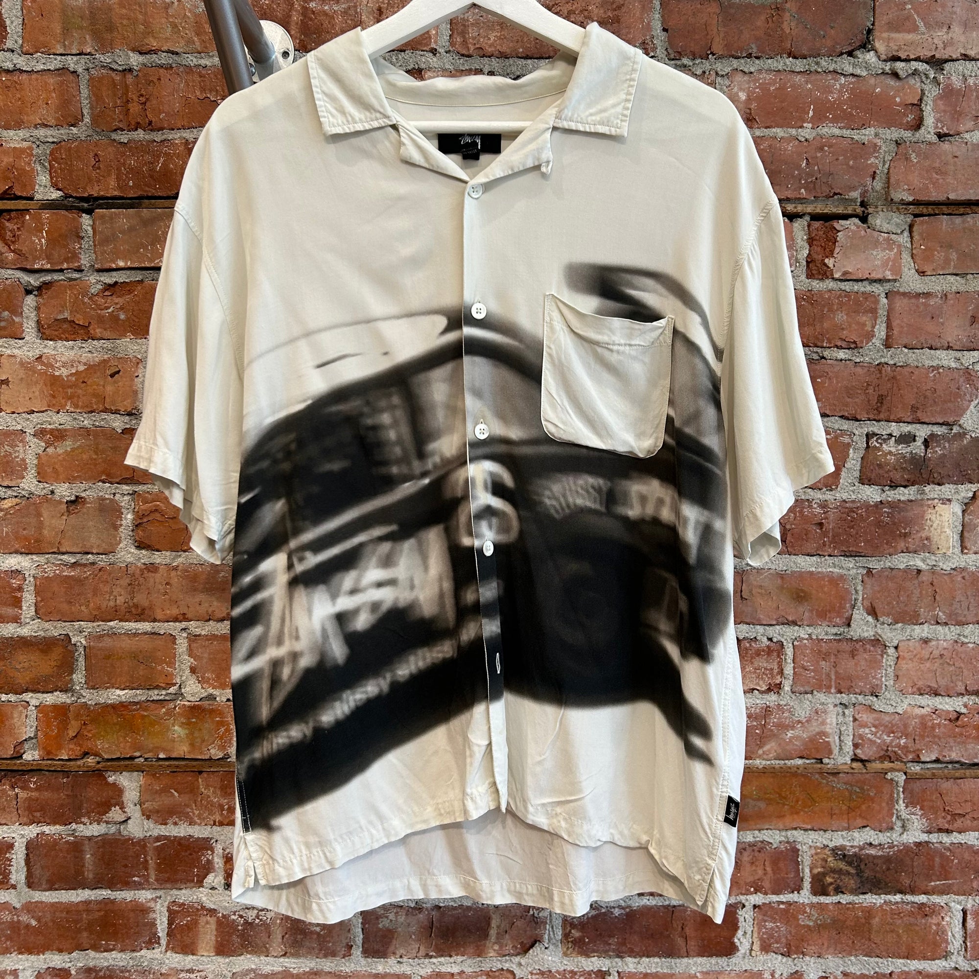 STUSSY SPEEDWAY CAMP COLLAR SHIRT ‘WHITE/BLACK’