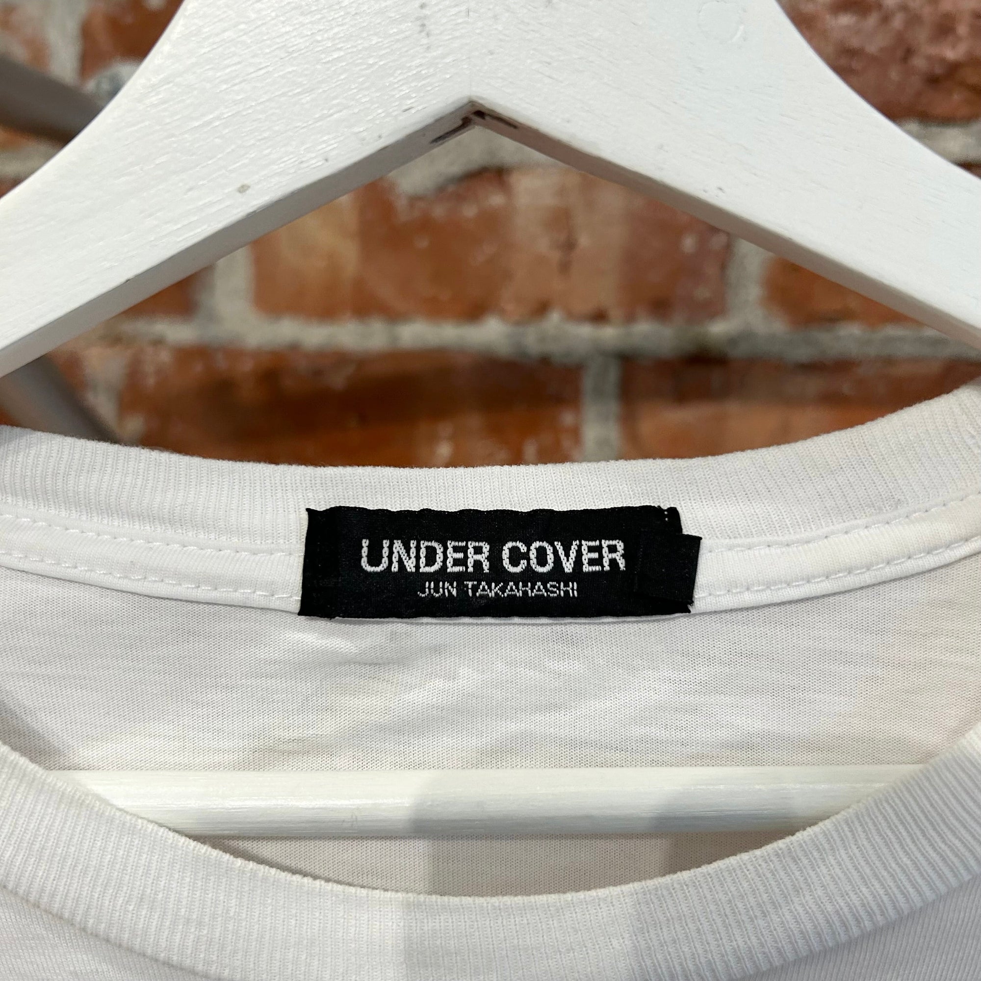 UNDERCOVER MADSTORE TEDDY BEAR TEE ‘WHITE’