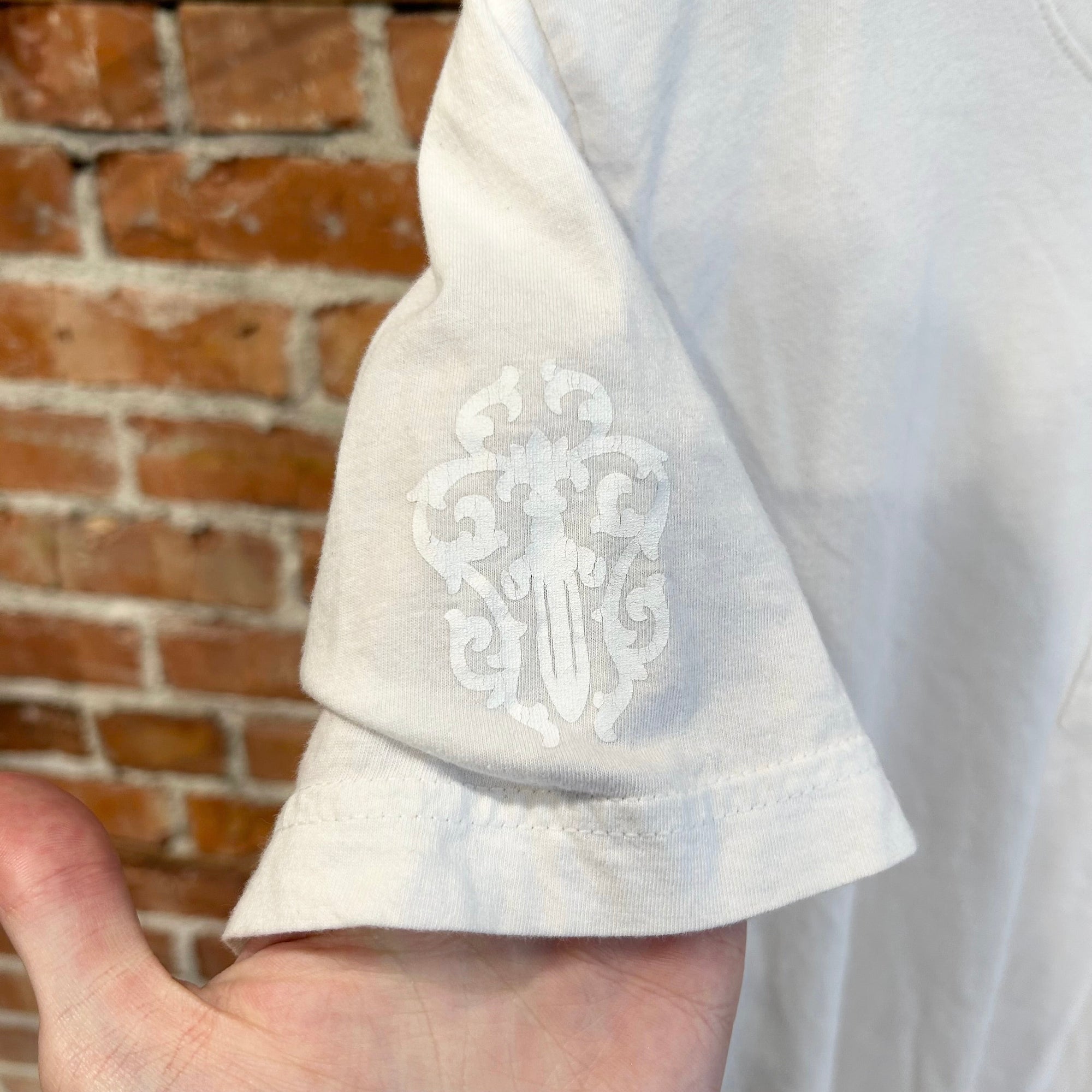 CHROME HEARTS CEMETERY CROSS POCKET TEE ‘WHITE’