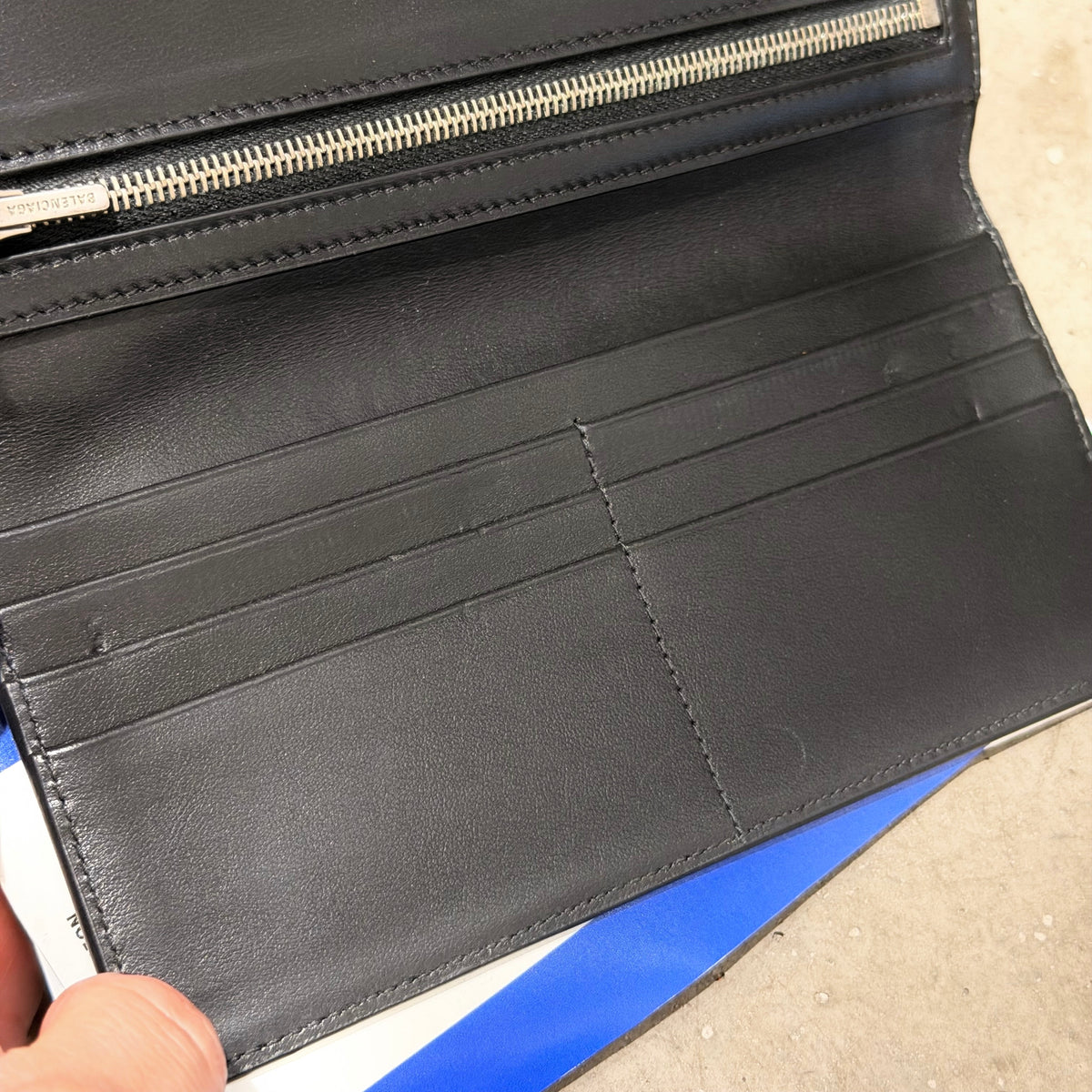 BALENCIAGA SS24 PASSPORT WALLET ‘MULTI’