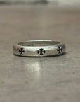 CHROME HEARTS NEGATIVE PLUS BAND RING ‘SILVER’