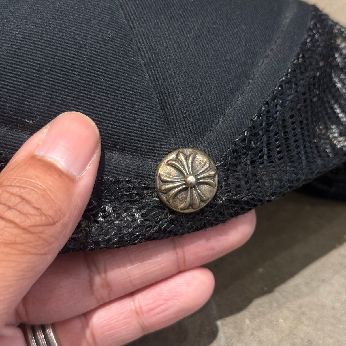 CHROME HEARTS HONOLULU EXCLUSIVE TRUCKER HAT ‘BLACK’