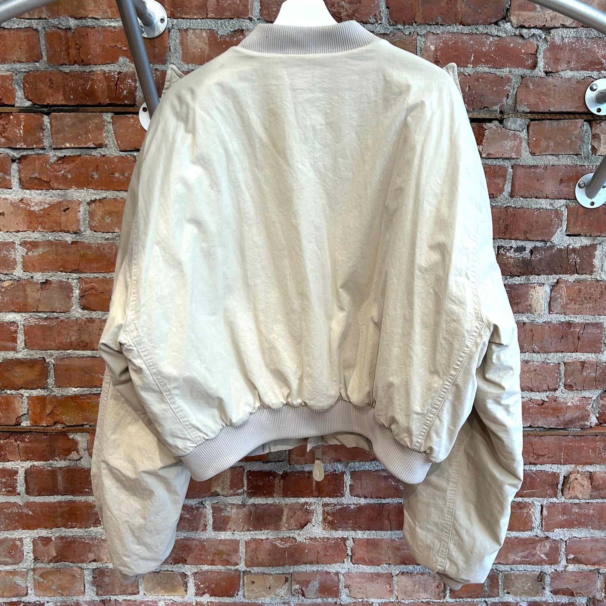 ENTIRE STUDIOS A-4 CROPPED BOMBER JACKET ‘CREAM’