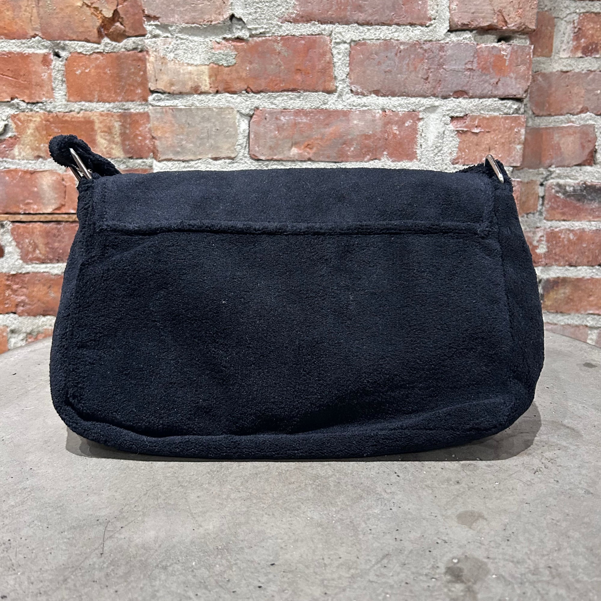 CHANEL VIP EXCLUSIVE CROSSBODY BAG ’BLACK/WHITE’