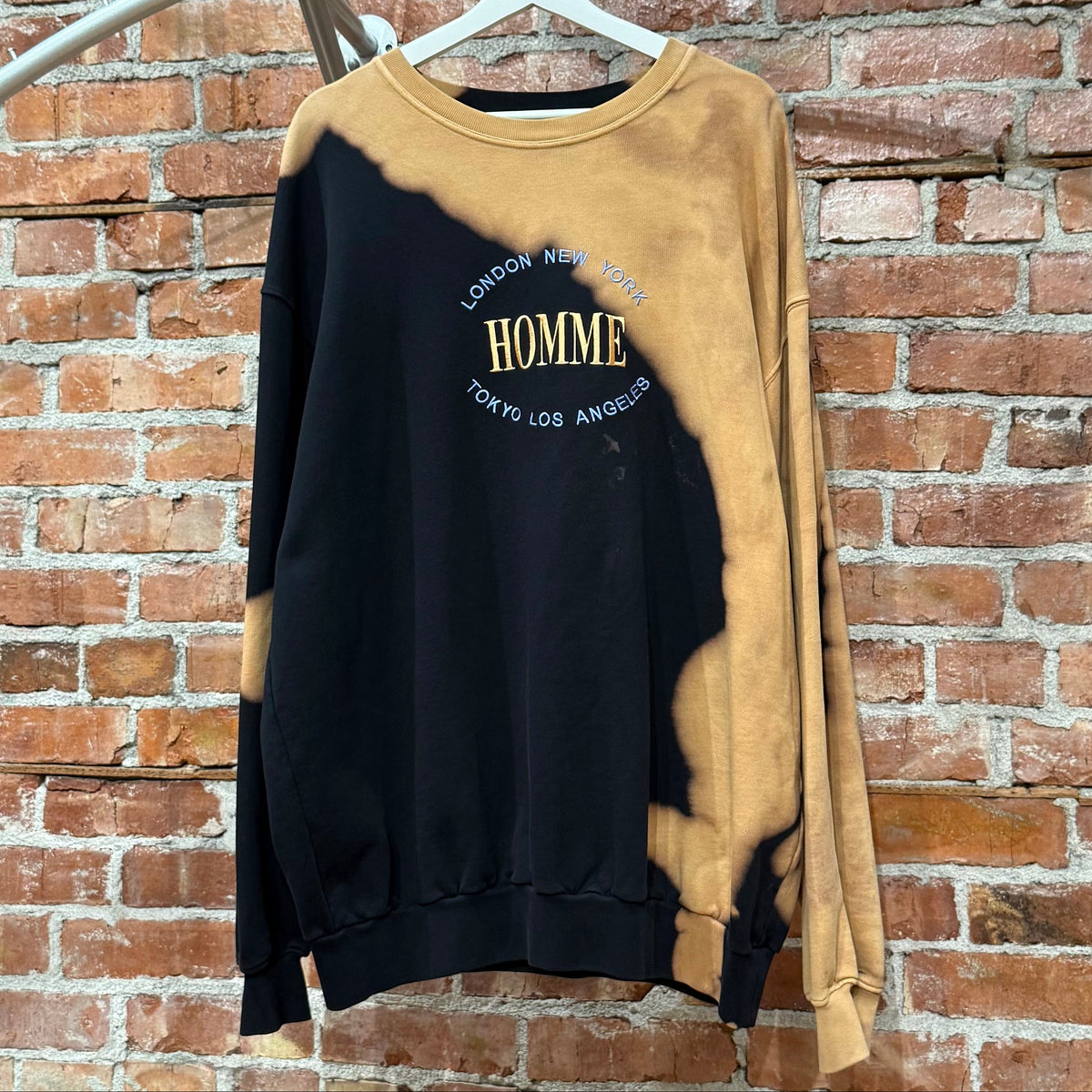 BALENCIAGA FW17 HOMME LONDON BLEACHED CRWWNECK ‘BLACK/BROWN’
