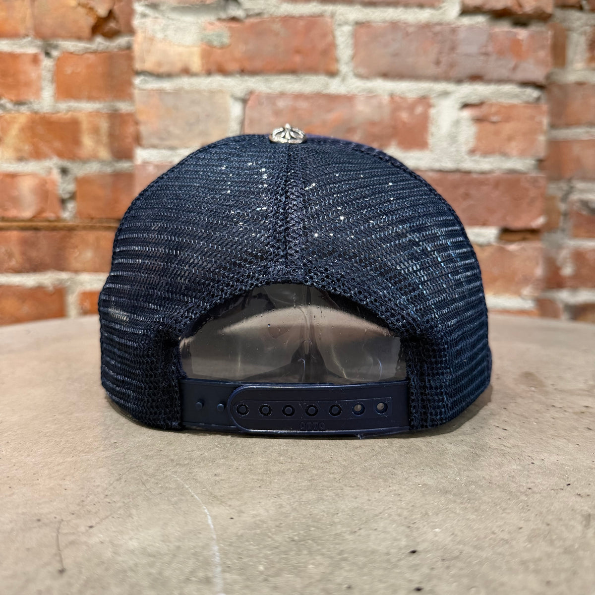 CHROME HEARTS DOUBLE CROSS PATCH TRUCKER HAT ‘NAVY’
