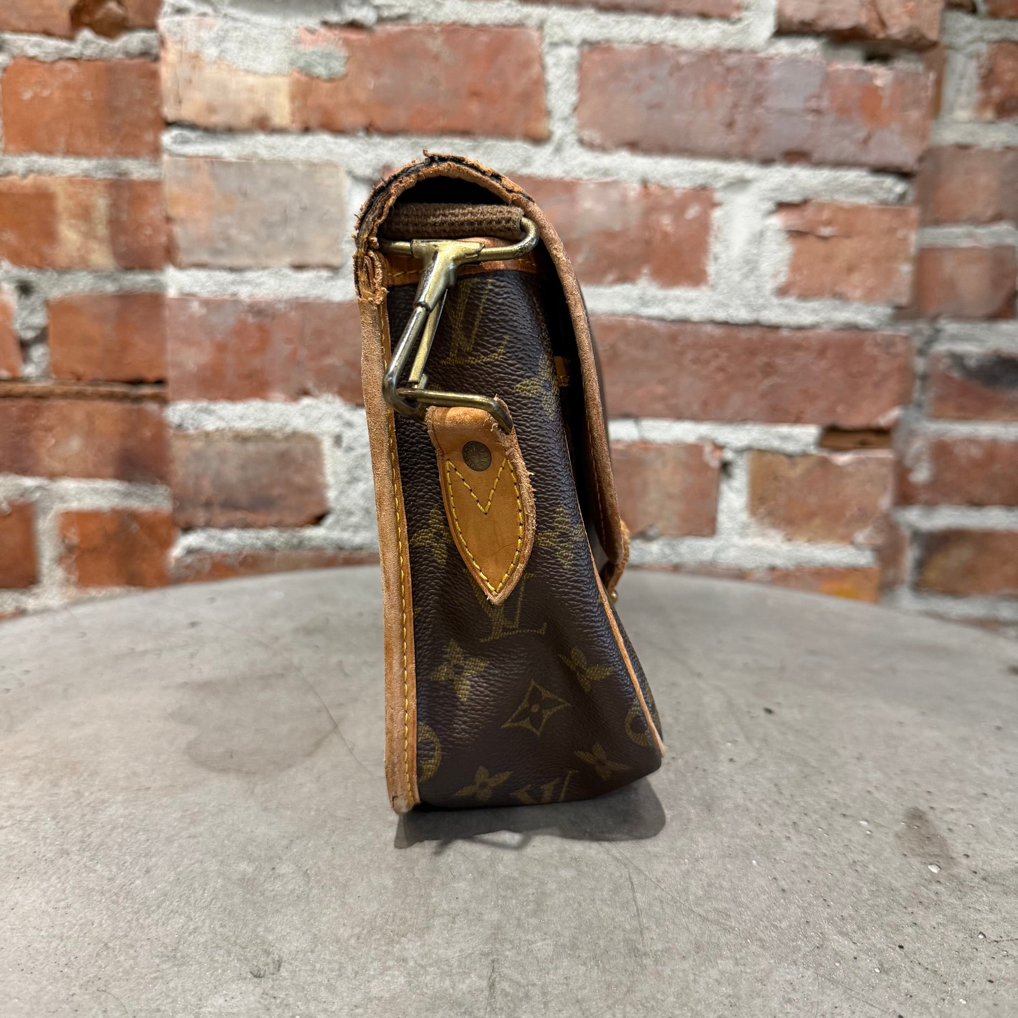 LOUIS VUITTON VINTAGE MONOGRAM SIDE BAG ‘BROWN’