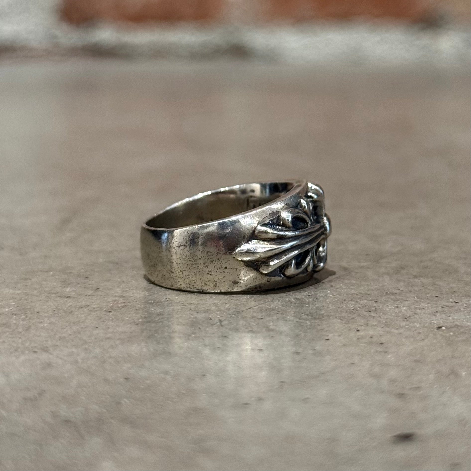CHROME HEARTS CLASSIC FLORAL RING ‘SILVER’