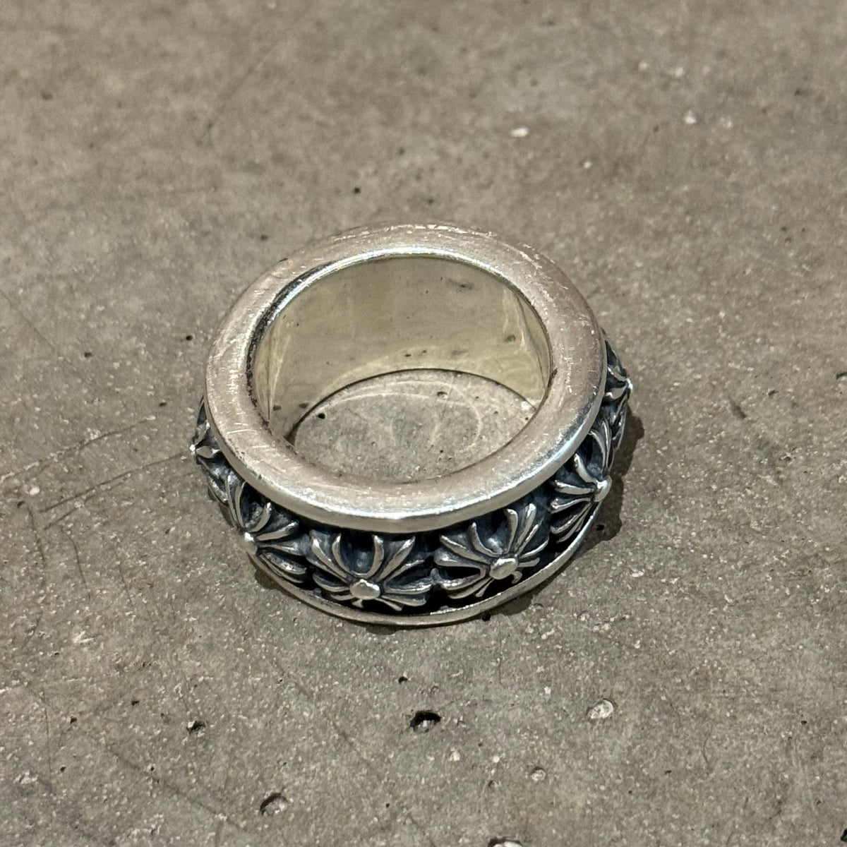 CHROME HEARTS PLUS CROSS SPINNER RING ‘SILVER’