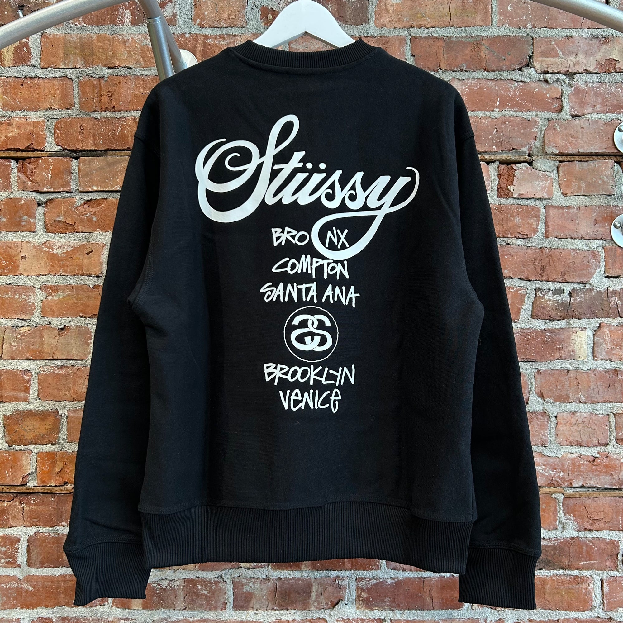 STUSSY WORLDWIDE CHAPTER CREWNECK ‘BLACK’