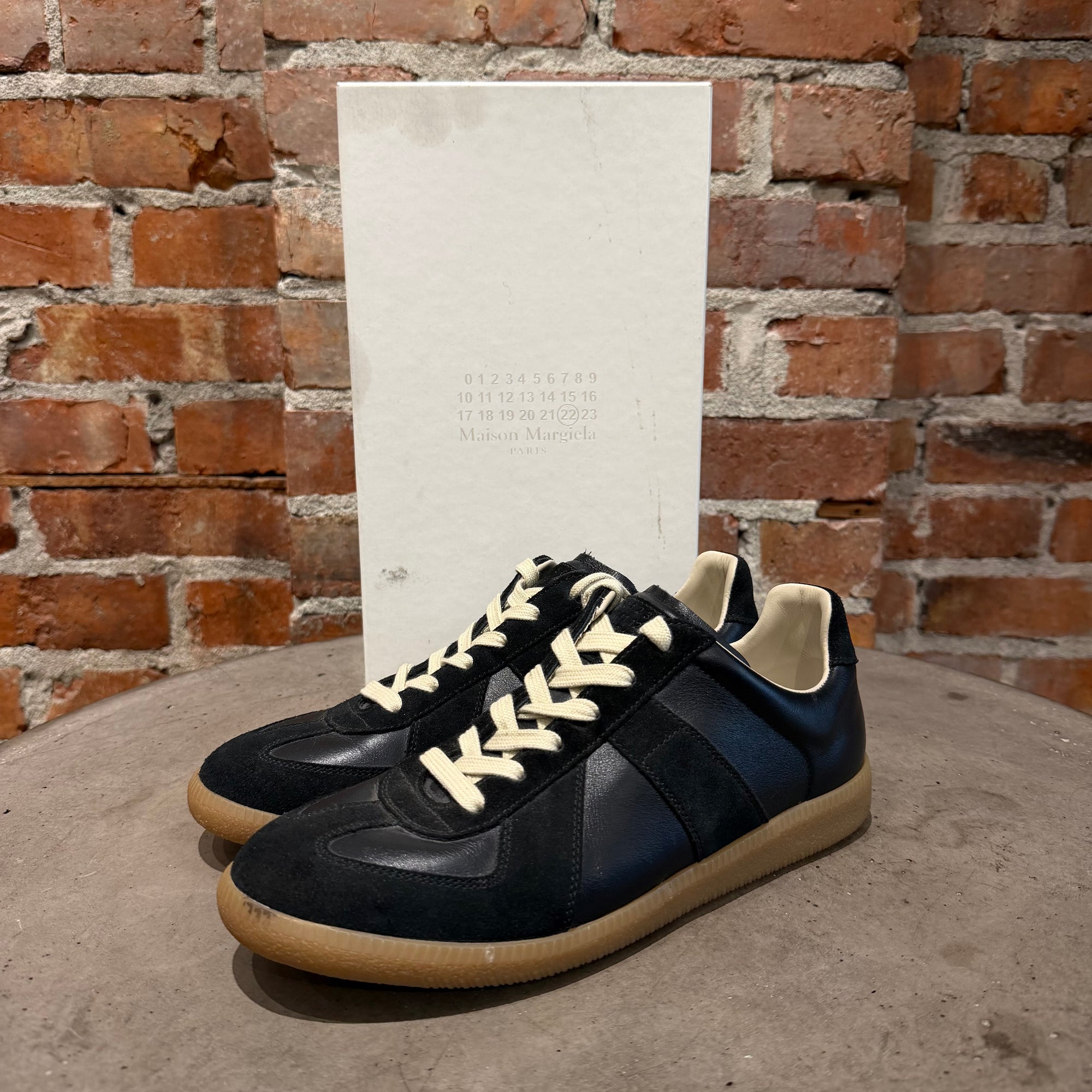 MAISON MARGIEALA REPLICA GAT SNEAKERS ‘BLACK’
