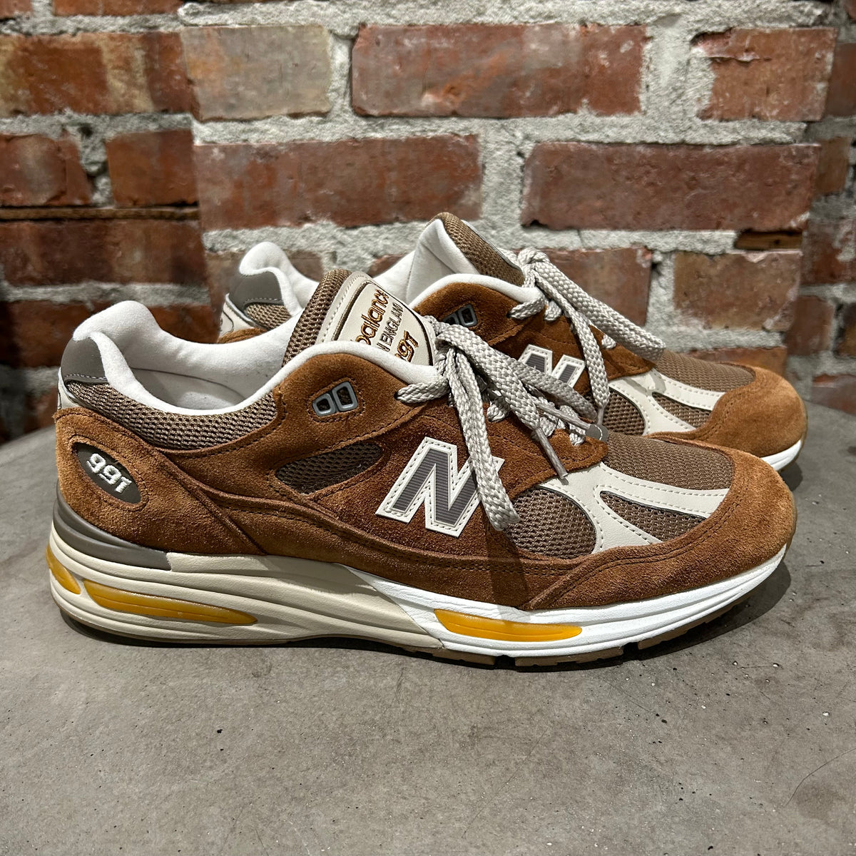 NEW BALANCE X TEDDY SANTIS MADE IN ENGLAND 991 SNEAKERS ‘CARAMEL’