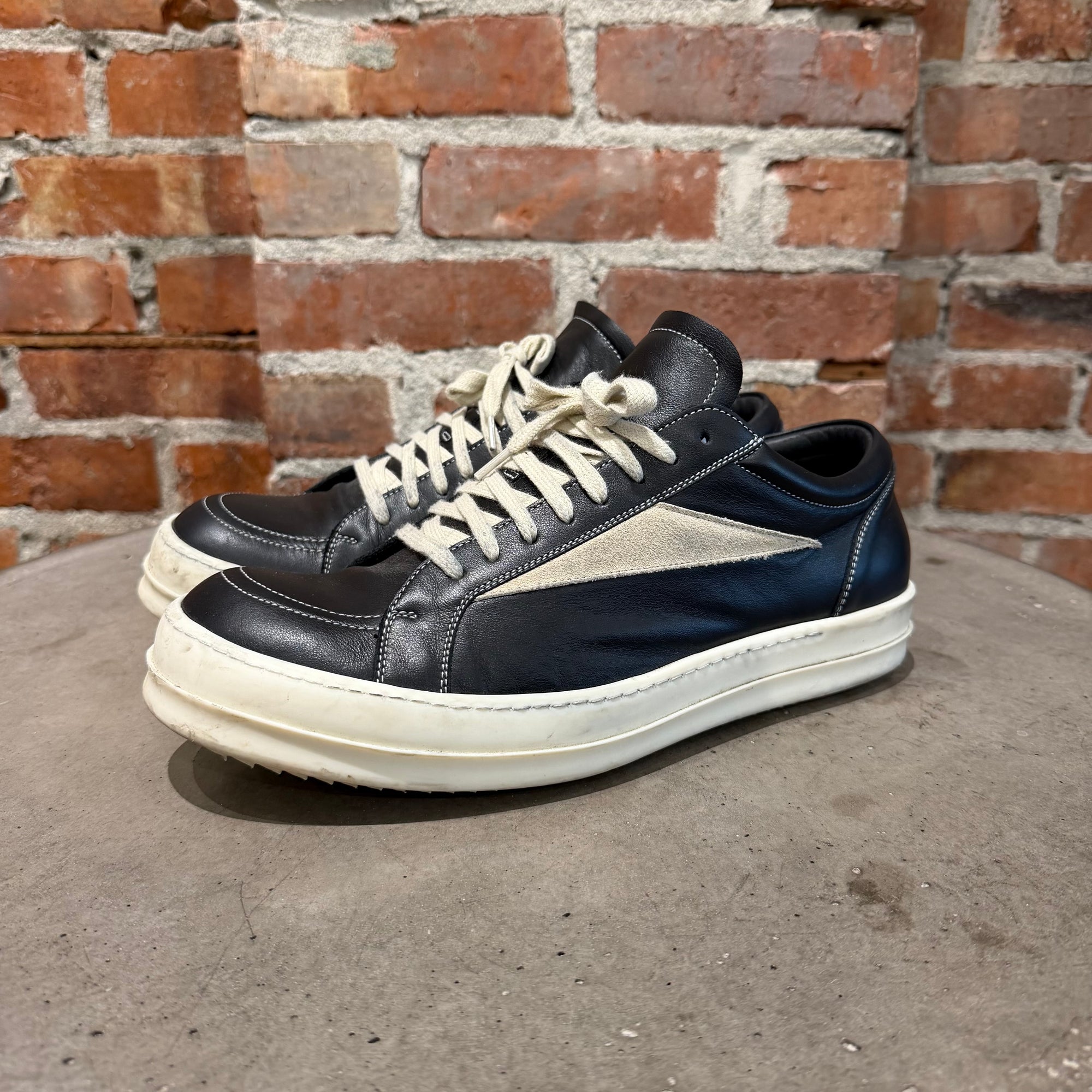 RICK OWENS MAINLINE LEATHER VINTAGE SNEAKERS ‘BLACK’