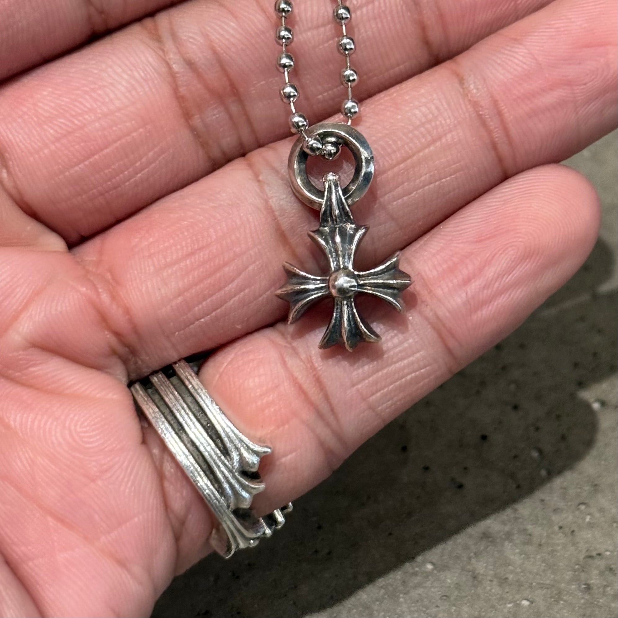 CHROME HEARTS CUT OUT PLUS CROSS NECKLACE ‘SILVER’