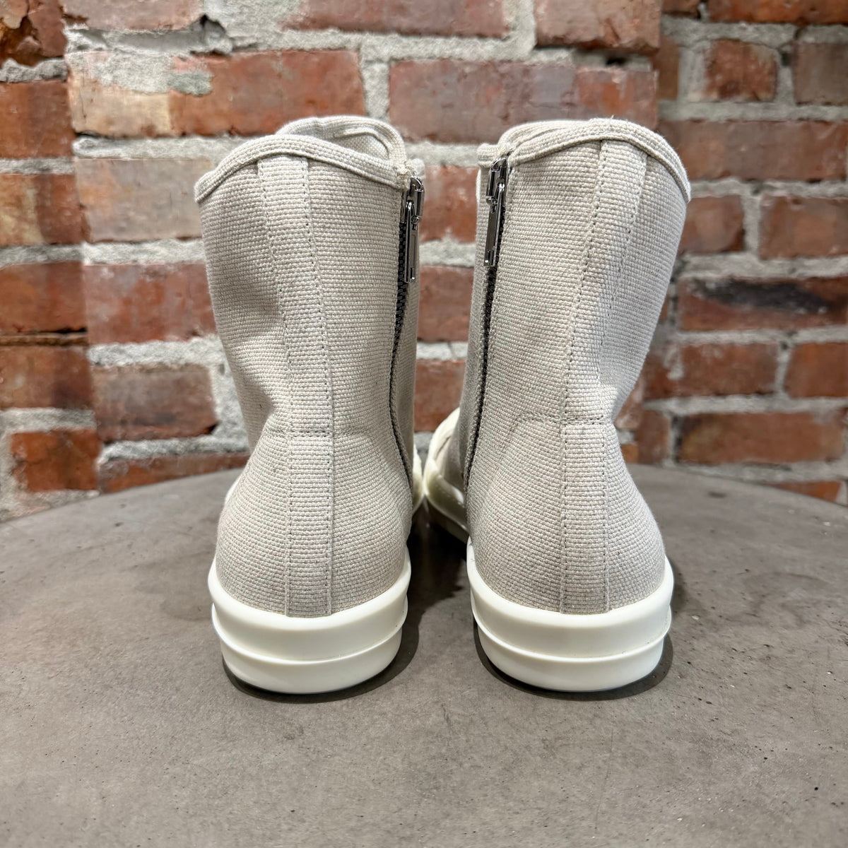 RICK OWENS DRKSHDW HEAVY CANVAS RAMONE SNEAKERS ‘NATURAL/MILK’