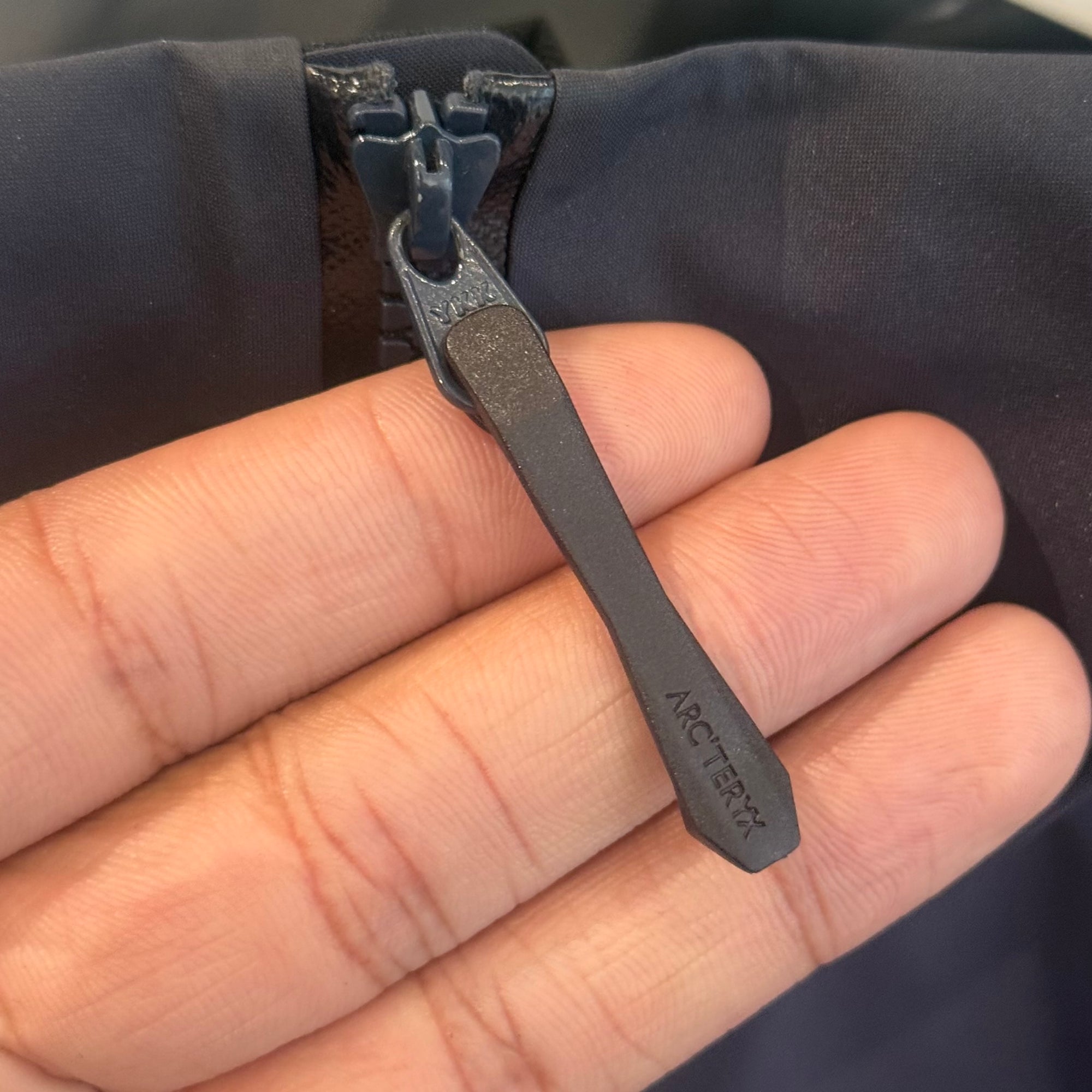 ARC’TERYX BETA LT SHELL JACKET ‘NAVY’