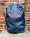 ARC’TERYX CARRIER DUFFLE 36L BAG ‘GREY RED’
