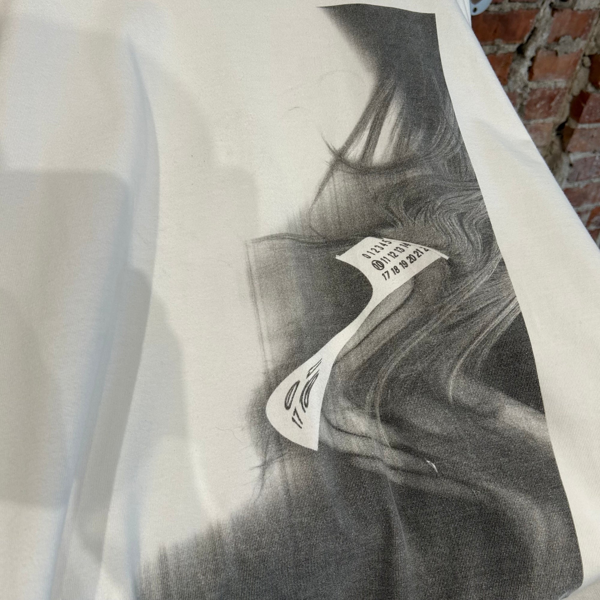 MAISON MARGIELA ILLUSION PRINT TEE ‘WHITE’
