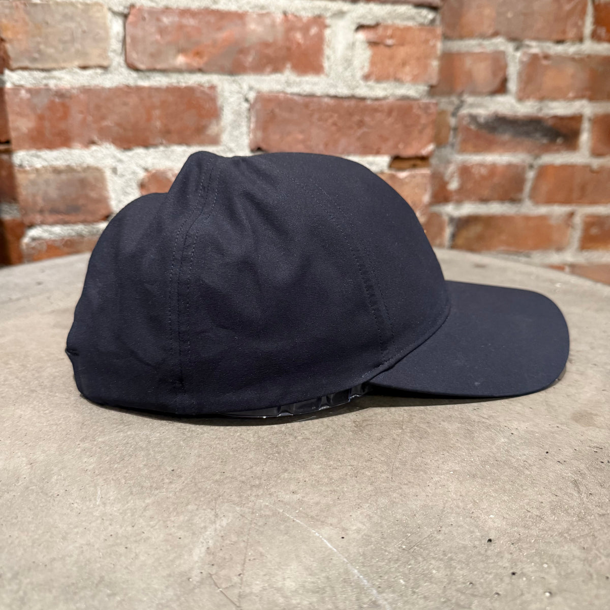 ACRTERYX 24K SMALL BIRD CAP ‘BLACK’