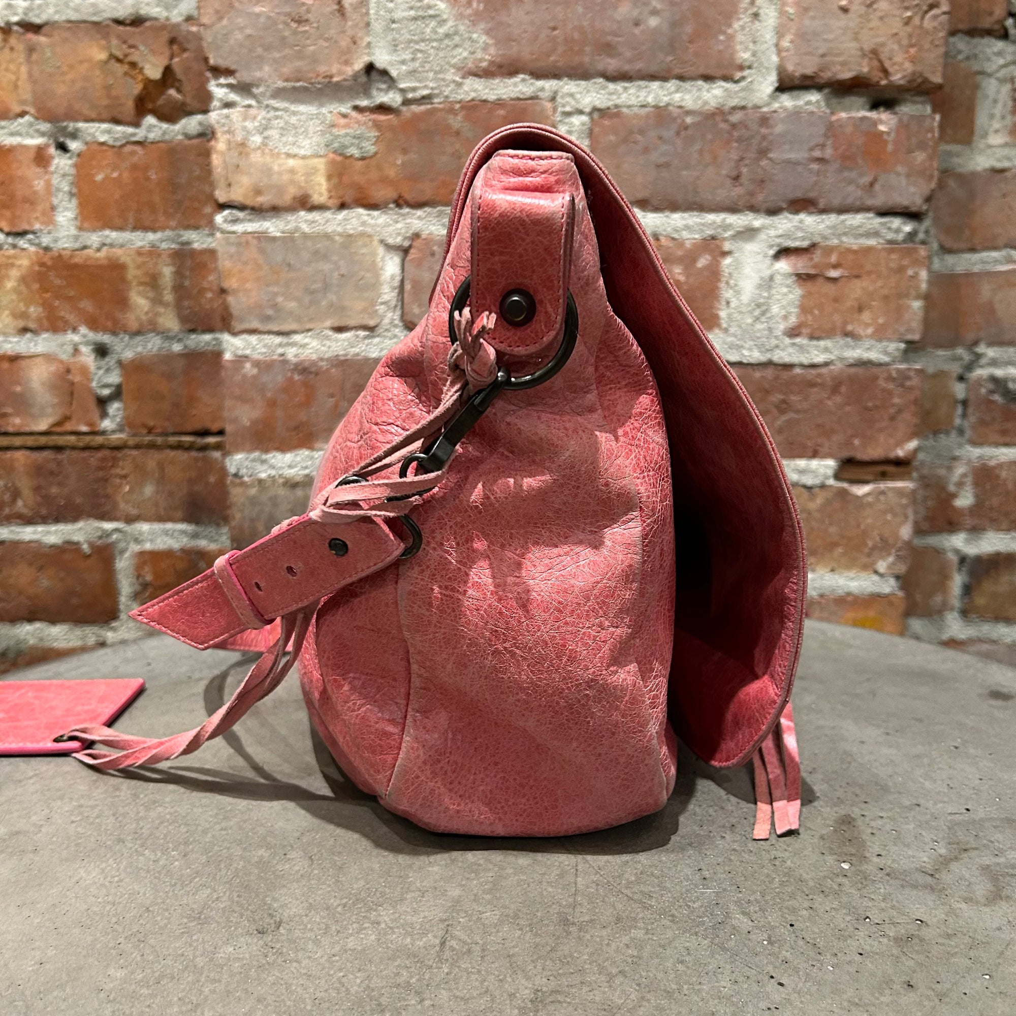 BALENCIAGA CITY MESSENGER SHOULDER BAG ‘RED’