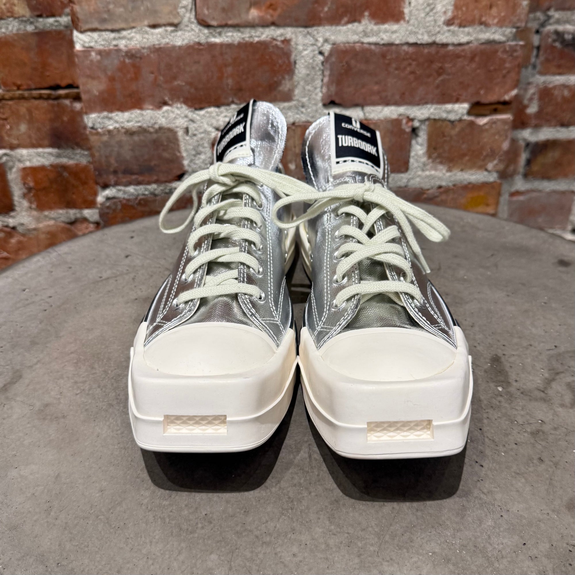 RICK OWENS x CONVERSE TURBODRK LOW SNEAKERS ‘SILVER’