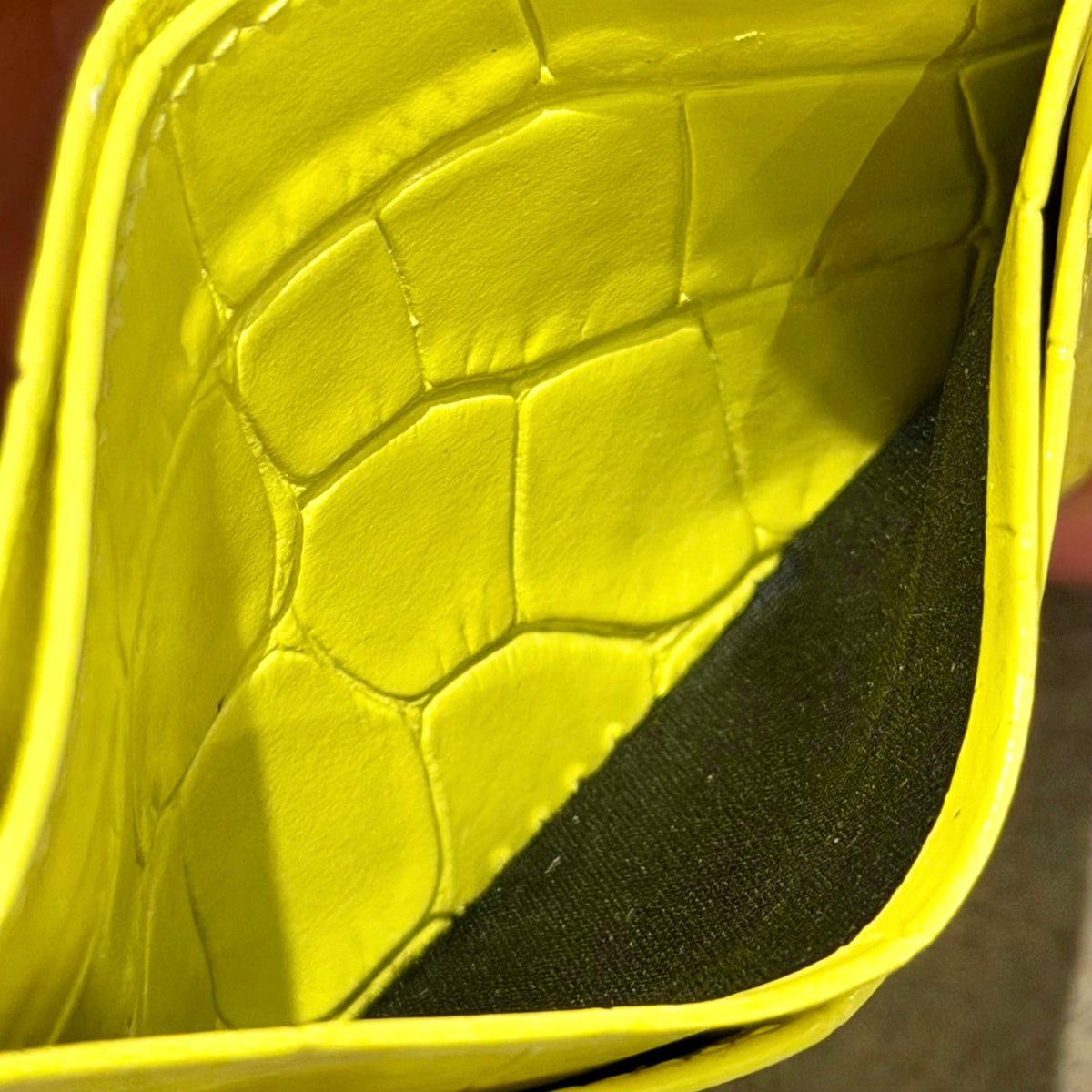 BALENCIAGA CROC BB CARD HOLDER ‘YELLOW’
