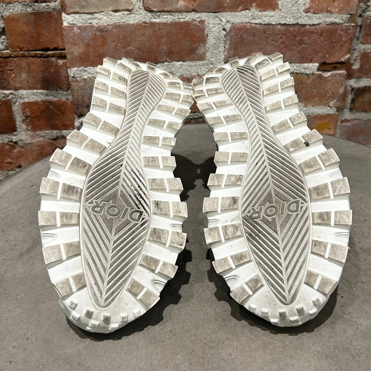DIOR B31 RUNNER SNEAKERS ‘WHITE’