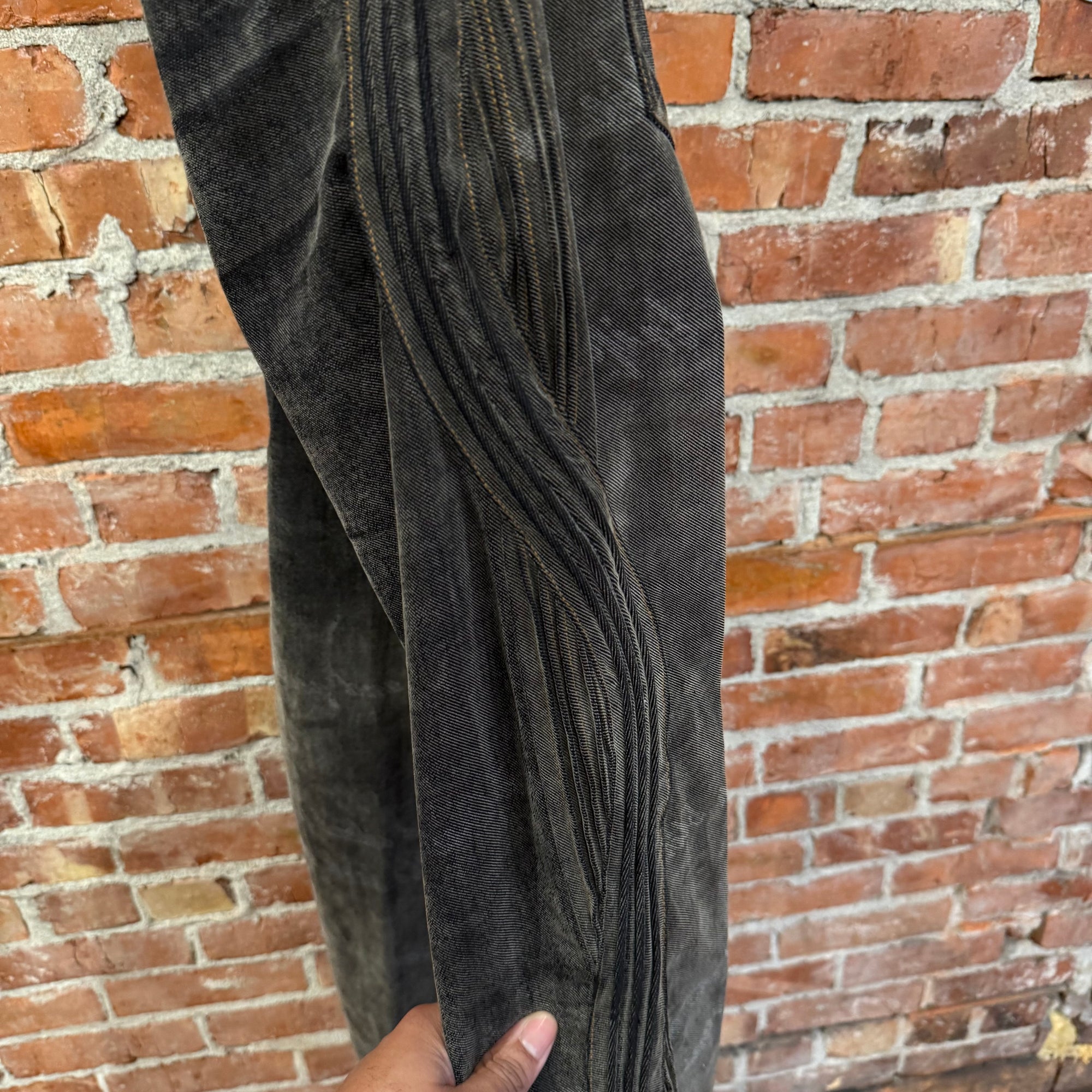 XWORE TWISTED FLARED DENIM ‘VINTAGE BLACK’