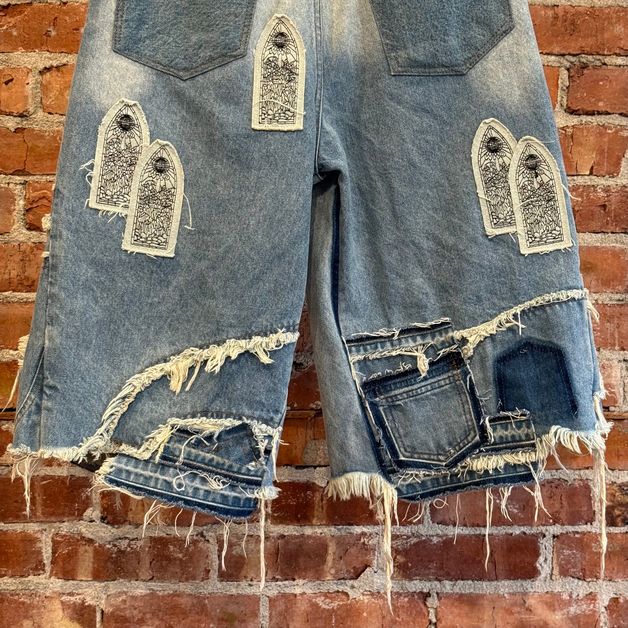 WHO DECIDES WAR CHURCH WINDOW JORTS ‘INDIGO’