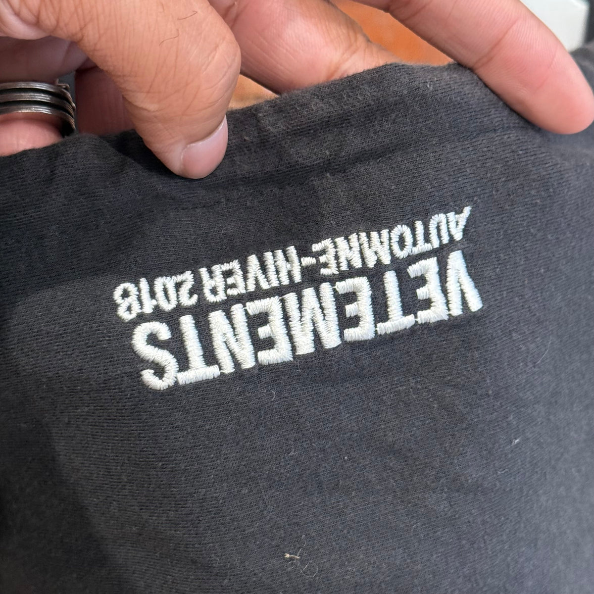 VETEMENTS AW18 HEAVY METAL TOUR HOODIE ‘BLACK’