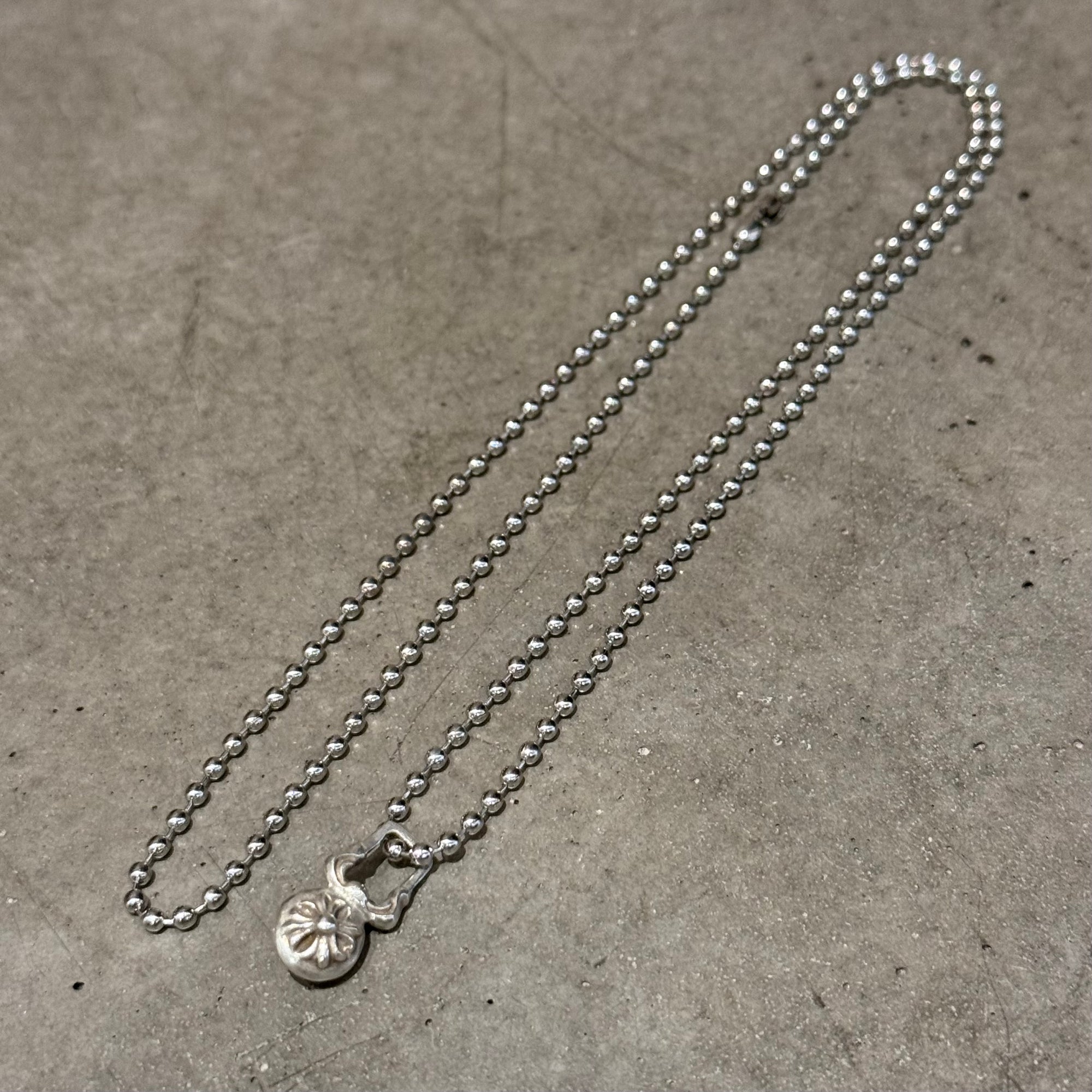 CHROME HEARTS RHODIUM CROSS BALL ZIPPER PENDANT ‘SILVER’