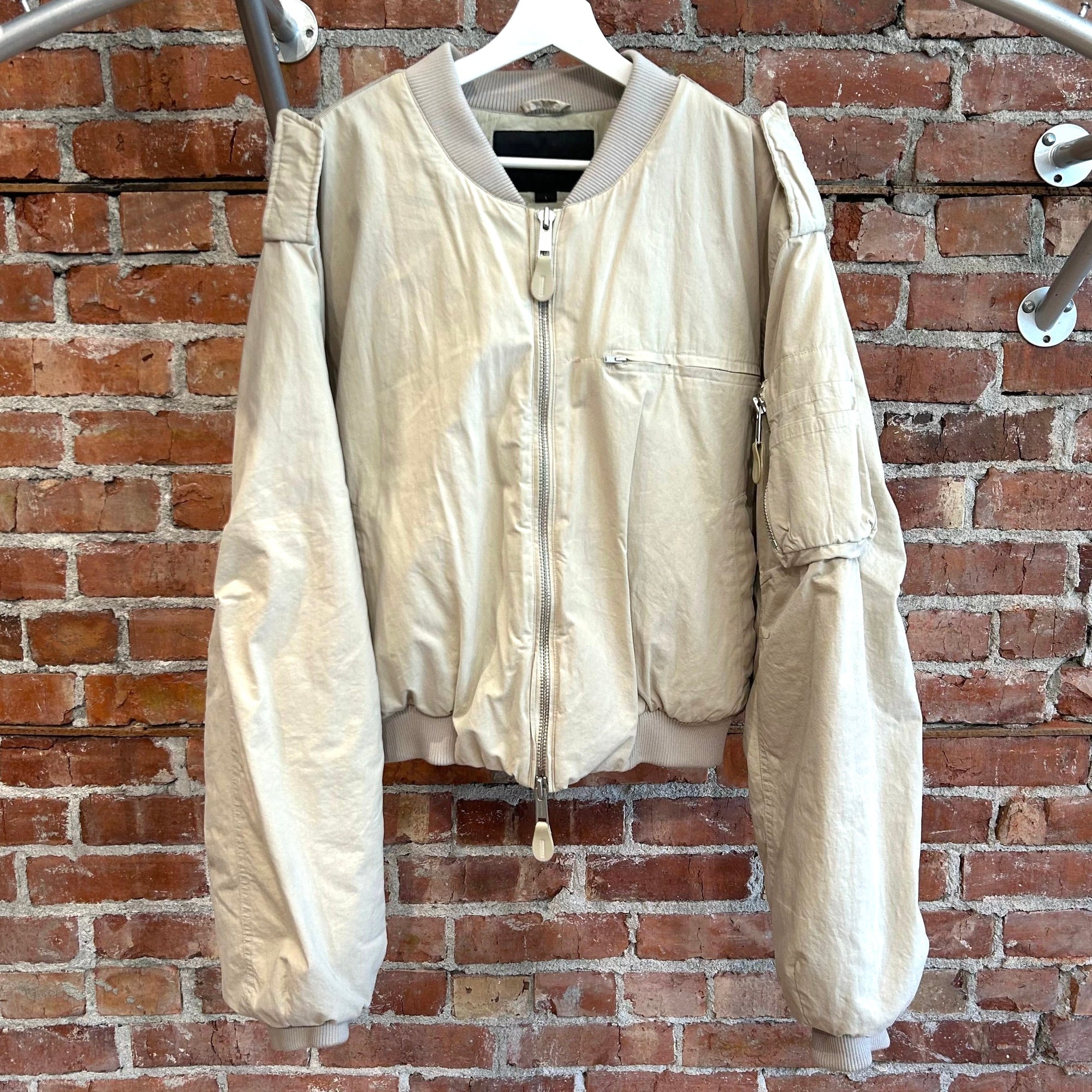 ENTIRE STUDIOS A-4 CROPPED BOMBER JACKET ‘CREAM’