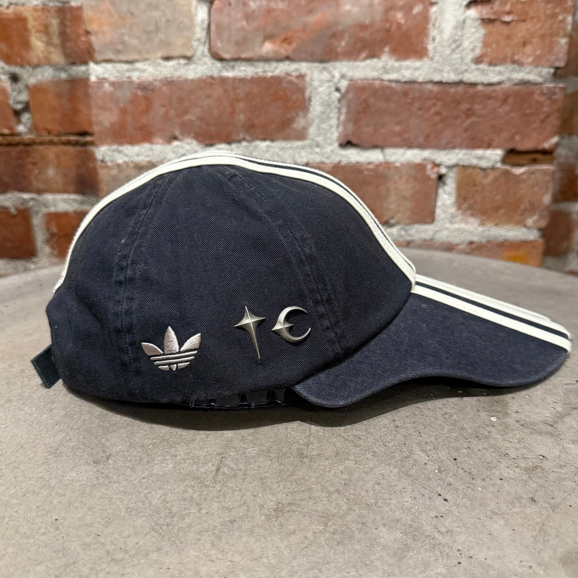 THUG CLUB X ADIDAS SWORD CAP ‘BLACK’