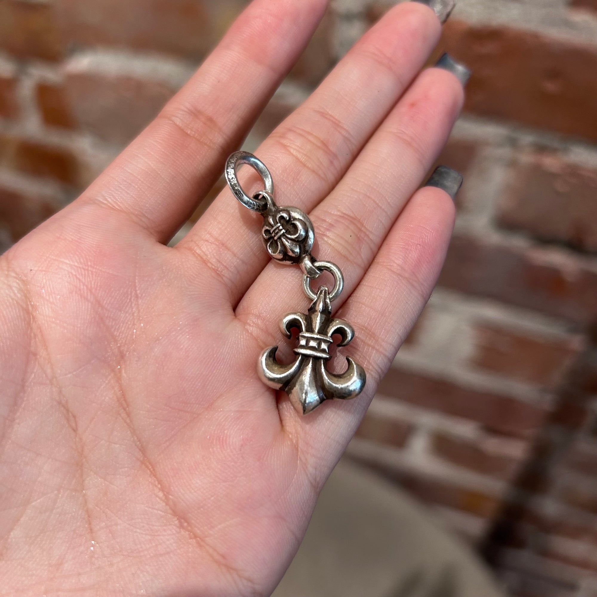 CHROME HEARTS FLEUR CROSSBALL NECKLACE ‘SILVER’